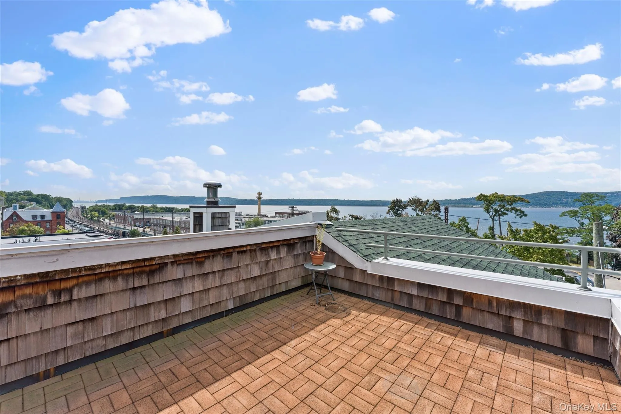 27 Buckhout Street, Greenburgh, NY, 3 Bedrooms Bedrooms, 7 Rooms Rooms,3 BathroomsBathrooms,Residential,For Rent,Buckhout,0,1050317 27 Buckhout Street, Greenburgh, NY, 3 Bedrooms Bedrooms, 7 Rooms Rooms,3 BathroomsBathrooms,Residential,For Rent,Buckhout,0,1050317