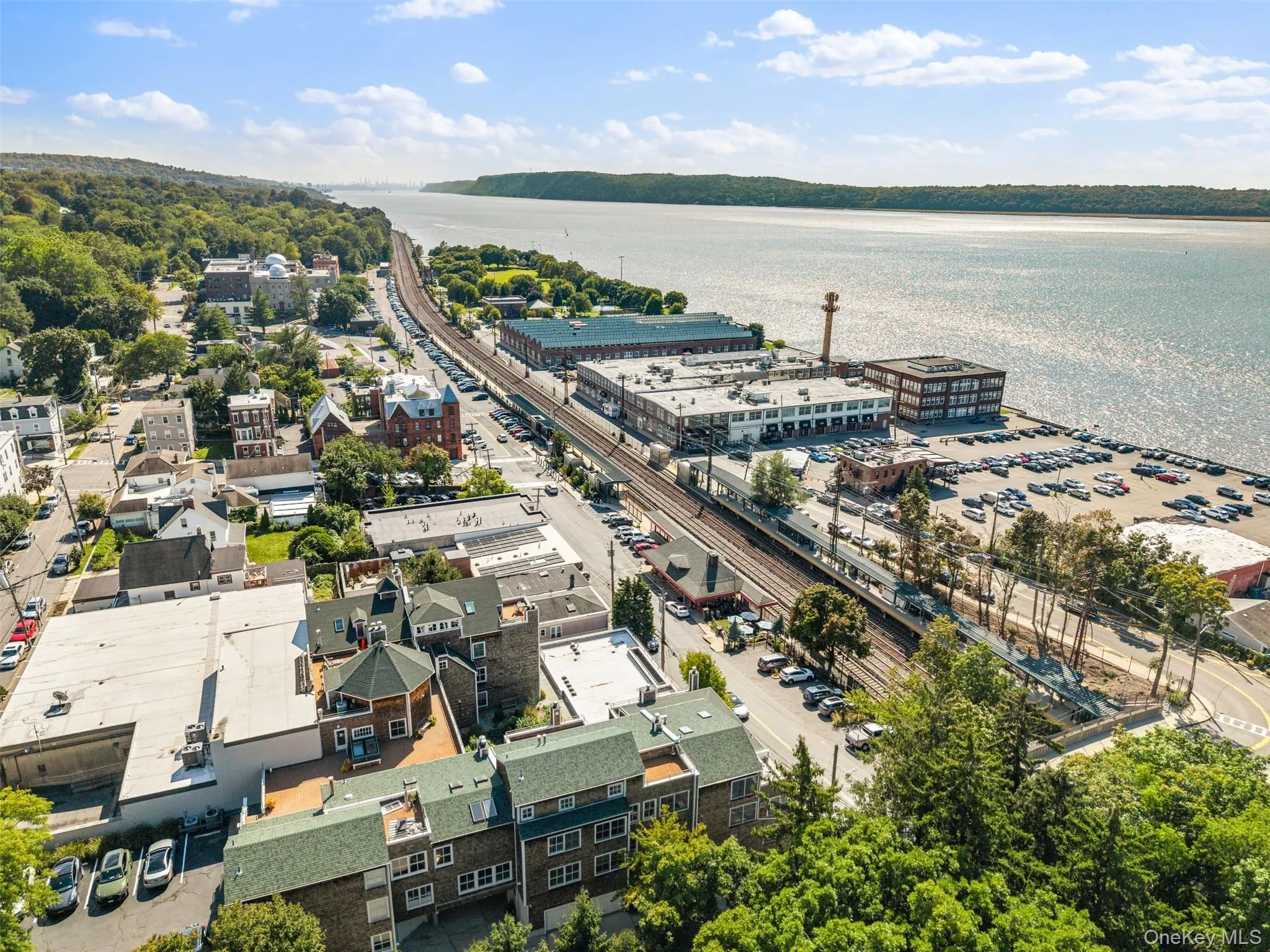 27 Buckhout Street, Greenburgh, NY, 3 Bedrooms Bedrooms, 7 Rooms Rooms,3 BathroomsBathrooms,Residential,For Rent,Buckhout,0,1050317 27 Buckhout Street, Greenburgh, NY, 3 Bedrooms Bedrooms, 7 Rooms Rooms,3 BathroomsBathrooms,Residential,For Rent,Buckhout,0,1050317