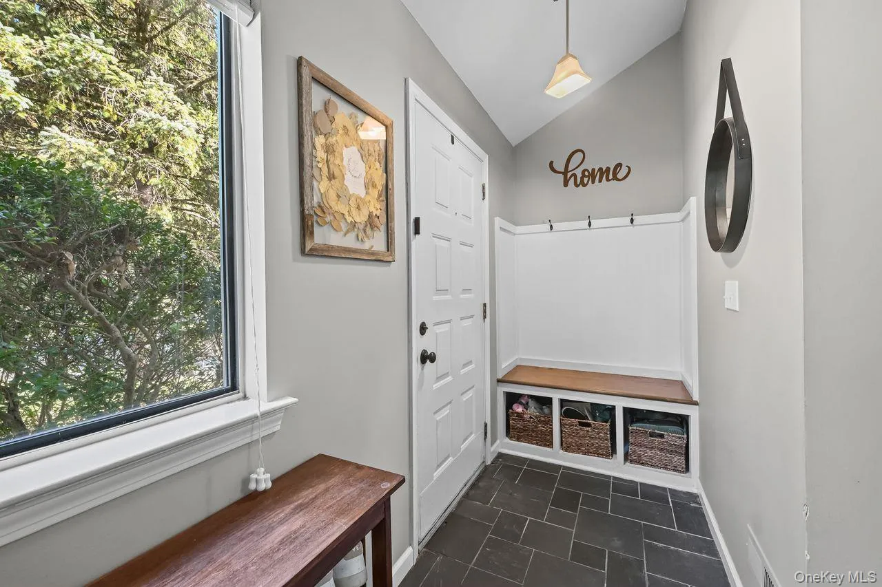 26 Oakridge Drive, Lewisboro, NY, 2 Bedrooms Bedrooms, 7 Rooms Rooms,1 BathroomBathrooms,Residential,For Rent,Oakridge,0,1050318 26 Oakridge Drive, Lewisboro, NY, 2 Bedrooms Bedrooms, 7 Rooms Rooms,1 BathroomBathrooms,Residential,For Rent,Oakridge,0,1050318