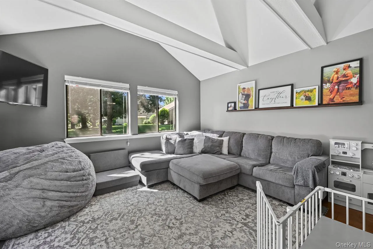 26 Oakridge Drive, Lewisboro, NY, 2 Bedrooms Bedrooms, 7 Rooms Rooms,1 BathroomBathrooms,Residential,For Rent,Oakridge,0,1050318 26 Oakridge Drive, Lewisboro, NY, 2 Bedrooms Bedrooms, 7 Rooms Rooms,1 BathroomBathrooms,Residential,For Rent,Oakridge,0,1050318