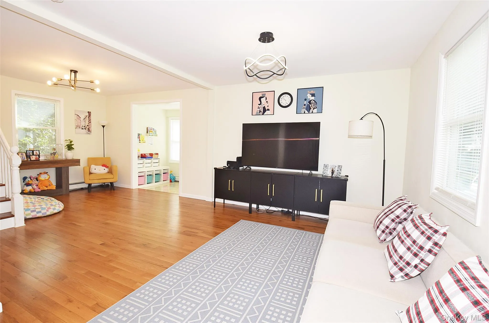 17 Maple Avenue, Brookhaven, NY, 3 Bedrooms Bedrooms, 7 Rooms Rooms,2 BathroomsBathrooms,Residential,For Rent,Maple,0,1050320 17 Maple Avenue, Brookhaven, NY, 3 Bedrooms Bedrooms, 7 Rooms Rooms,2 BathroomsBathrooms,Residential,For Rent,Maple,0,1050320