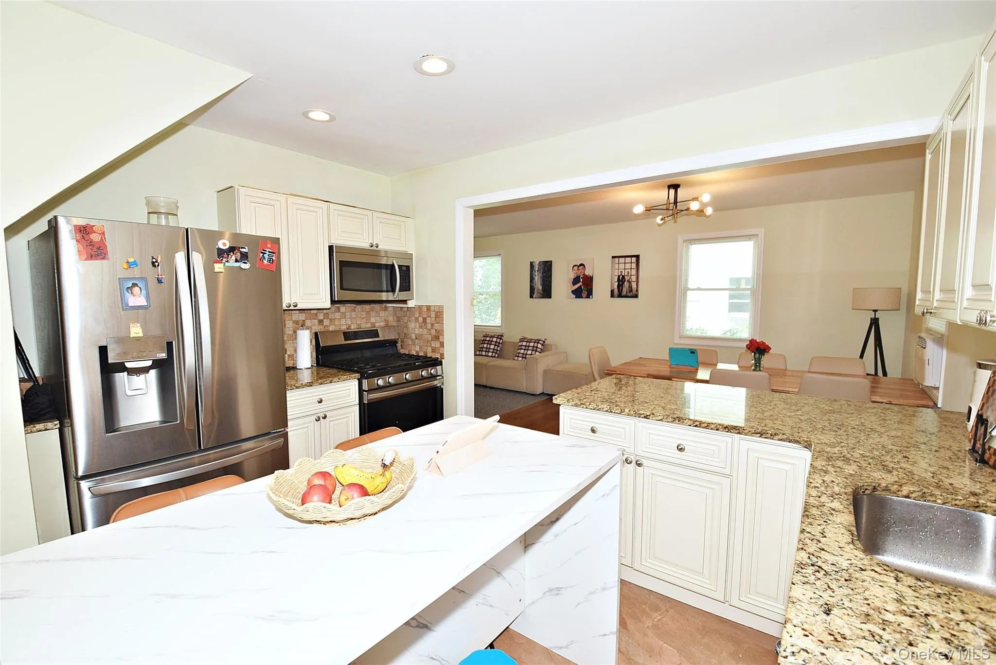 17 Maple Avenue, Brookhaven, NY, 3 Bedrooms Bedrooms, 7 Rooms Rooms,2 BathroomsBathrooms,Residential,For Rent,Maple,0,1050320 17 Maple Avenue, Brookhaven, NY, 3 Bedrooms Bedrooms, 7 Rooms Rooms,2 BathroomsBathrooms,Residential,For Rent,Maple,0,1050320