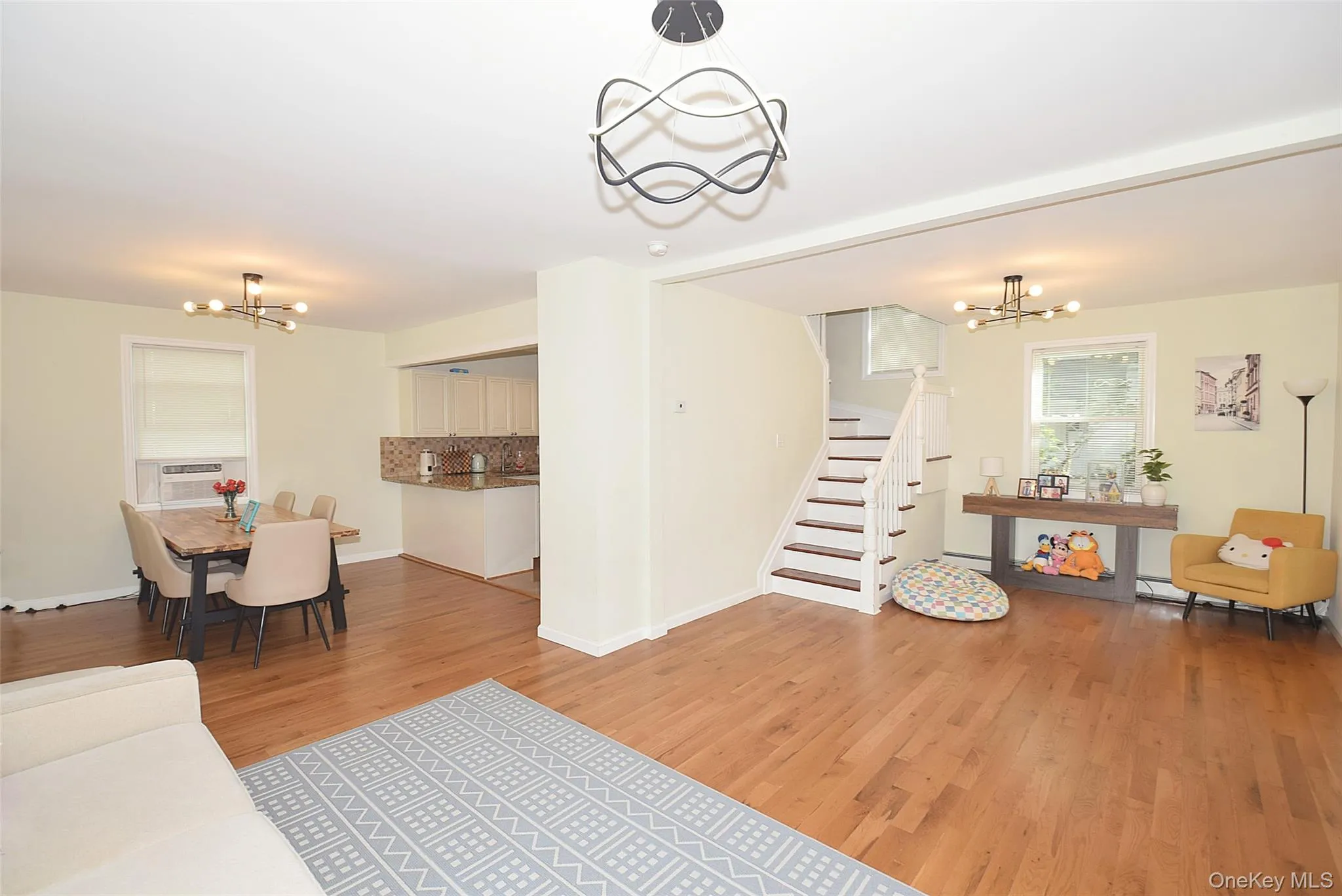 17 Maple Avenue, Brookhaven, NY, 3 Bedrooms Bedrooms, 7 Rooms Rooms,2 BathroomsBathrooms,Residential,For Rent,Maple,0,1050320 17 Maple Avenue, Brookhaven, NY, 3 Bedrooms Bedrooms, 7 Rooms Rooms,2 BathroomsBathrooms,Residential,For Rent,Maple,0,1050320
