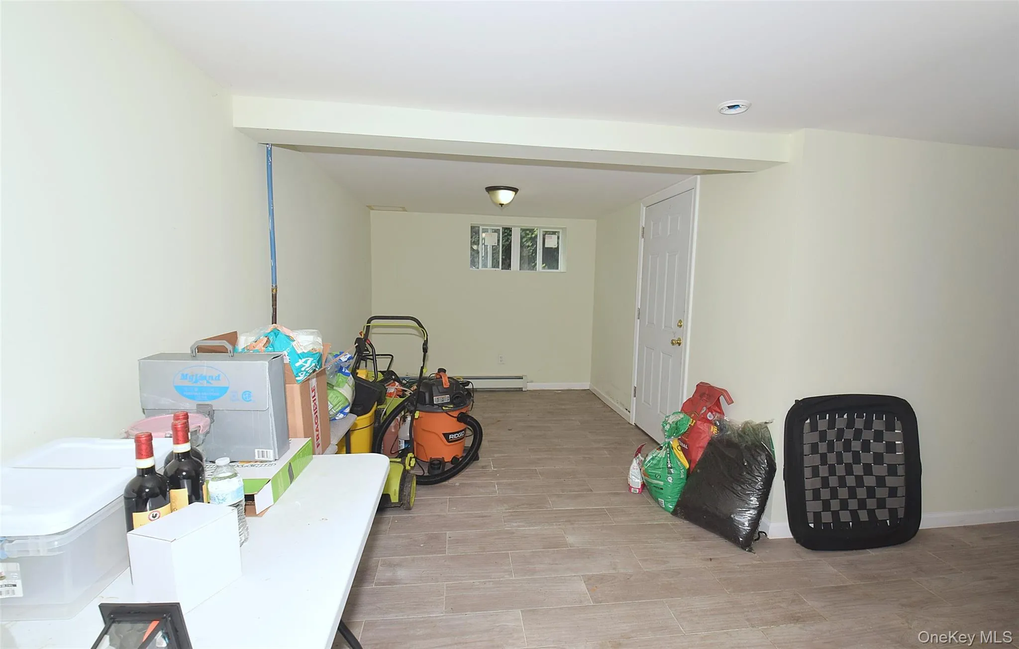 17 Maple Avenue, Brookhaven, NY, 3 Bedrooms Bedrooms, 7 Rooms Rooms,2 BathroomsBathrooms,Residential,For Rent,Maple,0,1050320 17 Maple Avenue, Brookhaven, NY, 3 Bedrooms Bedrooms, 7 Rooms Rooms,2 BathroomsBathrooms,Residential,For Rent,Maple,0,1050320