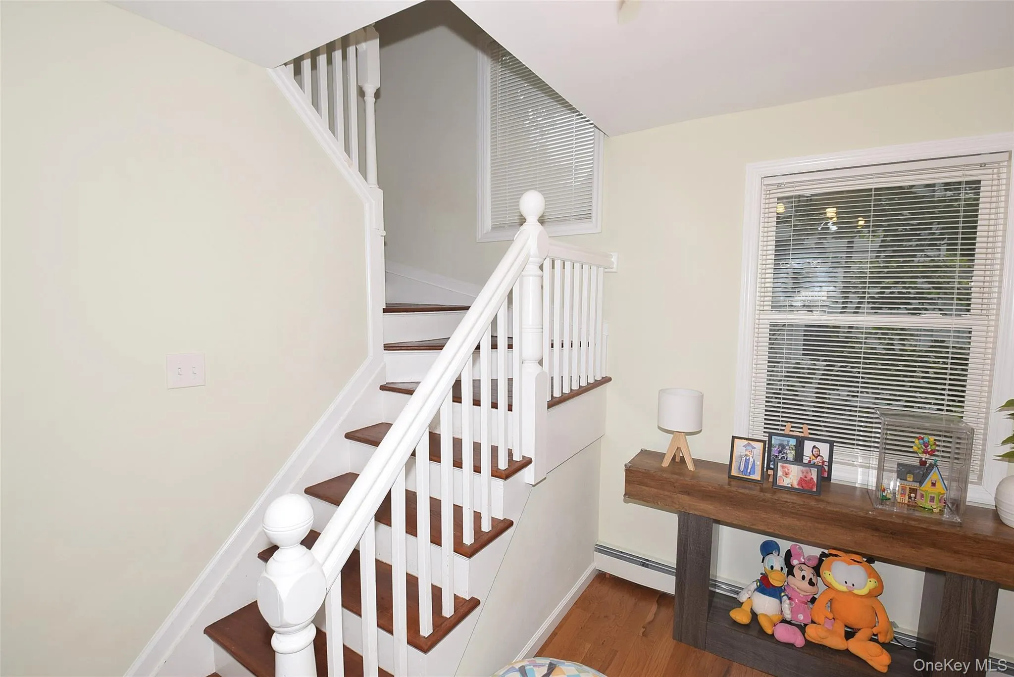 17 Maple Avenue, Brookhaven, NY, 3 Bedrooms Bedrooms, 7 Rooms Rooms,2 BathroomsBathrooms,Residential,For Rent,Maple,0,1050320 17 Maple Avenue, Brookhaven, NY, 3 Bedrooms Bedrooms, 7 Rooms Rooms,2 BathroomsBathrooms,Residential,For Rent,Maple,0,1050320
