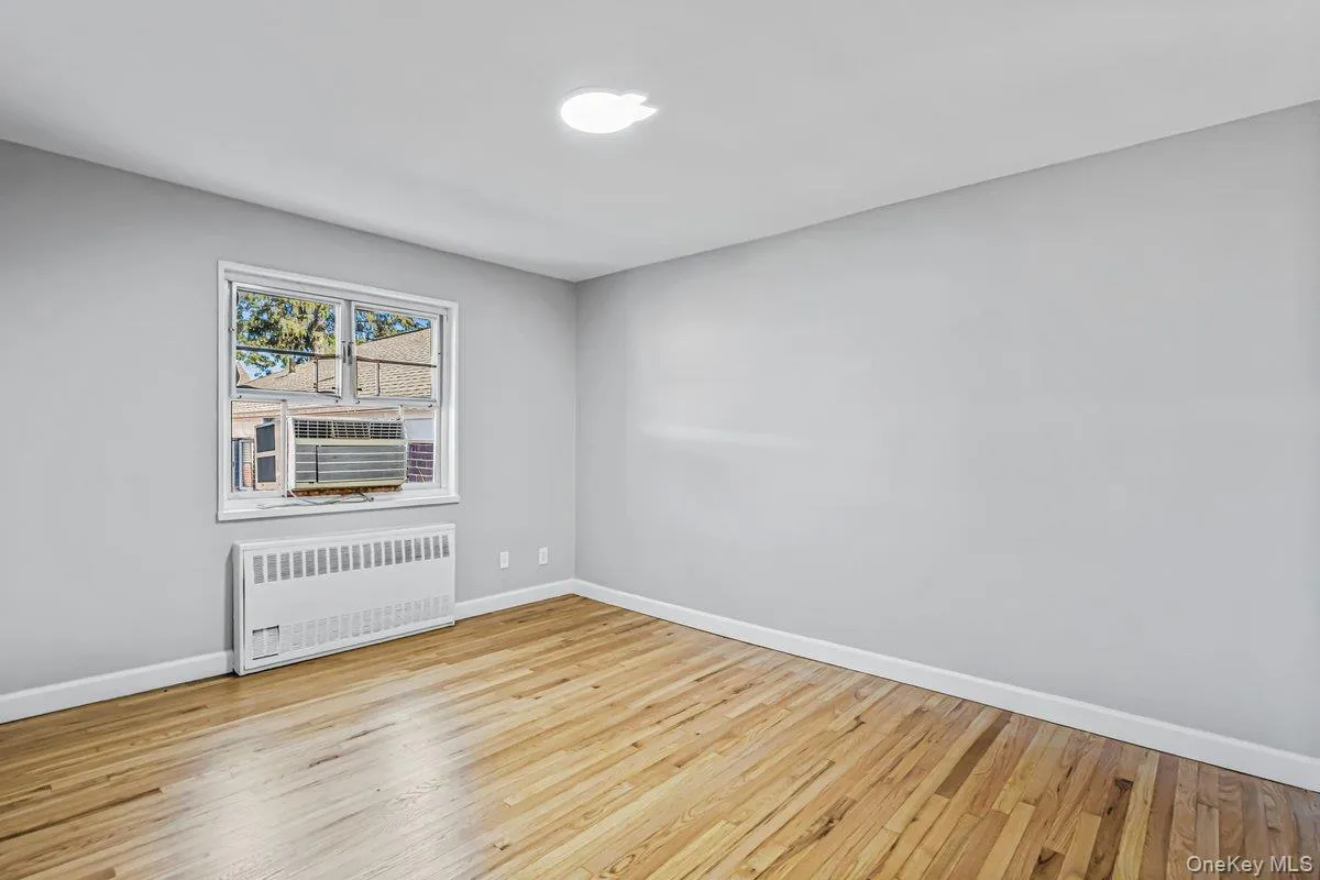 226-29 Manor Rd, New York, NY, 2 Bedrooms Bedrooms, 5 Rooms Rooms,1 BathroomBathrooms,Residential,For Rent,Manor Rd,0,1050321 226-29 Manor Rd, New York, NY, 2 Bedrooms Bedrooms, 5 Rooms Rooms,1 BathroomBathrooms,Residential,For Rent,Manor Rd,0,1050321