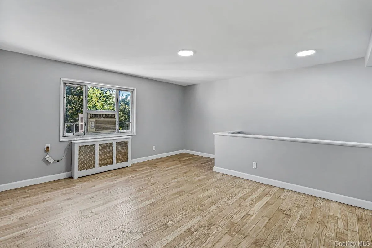 226-29 Manor Rd, New York, NY, 2 Bedrooms Bedrooms, 5 Rooms Rooms,1 BathroomBathrooms,Residential,For Rent,Manor Rd,0,1050321 226-29 Manor Rd, New York, NY, 2 Bedrooms Bedrooms, 5 Rooms Rooms,1 BathroomBathrooms,Residential,For Rent,Manor Rd,0,1050321