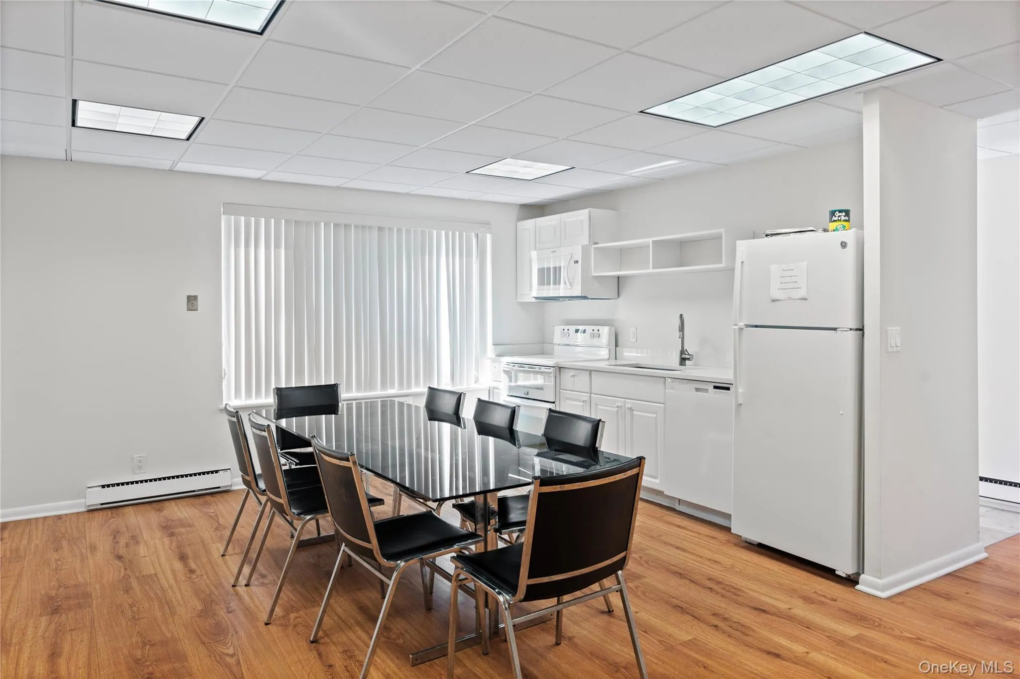 15 Stewart Place, White Plains, NY, 2 Bedrooms Bedrooms, 6 Rooms Rooms,2 BathroomsBathrooms,Residential Lease,For Rent,Stewart,0,1050323 15 Stewart Place, White Plains, NY, 2 Bedrooms Bedrooms, 6 Rooms Rooms,2 BathroomsBathrooms,Residential Lease,For Rent,Stewart,0,1050323