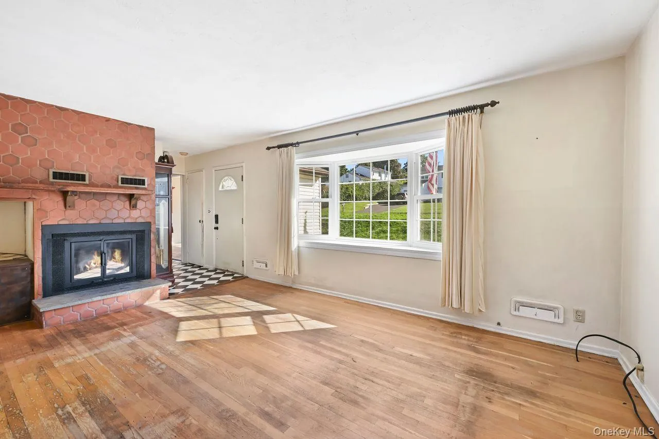 21 Allan Road, Southeast, NY, 3 Bedrooms Bedrooms, 7 Rooms Rooms,2 BathroomsBathrooms,Residential,For Rent,Allan,0,1050325 21 Allan Road, Southeast, NY, 3 Bedrooms Bedrooms, 7 Rooms Rooms,2 BathroomsBathrooms,Residential,For Rent,Allan,0,1050325