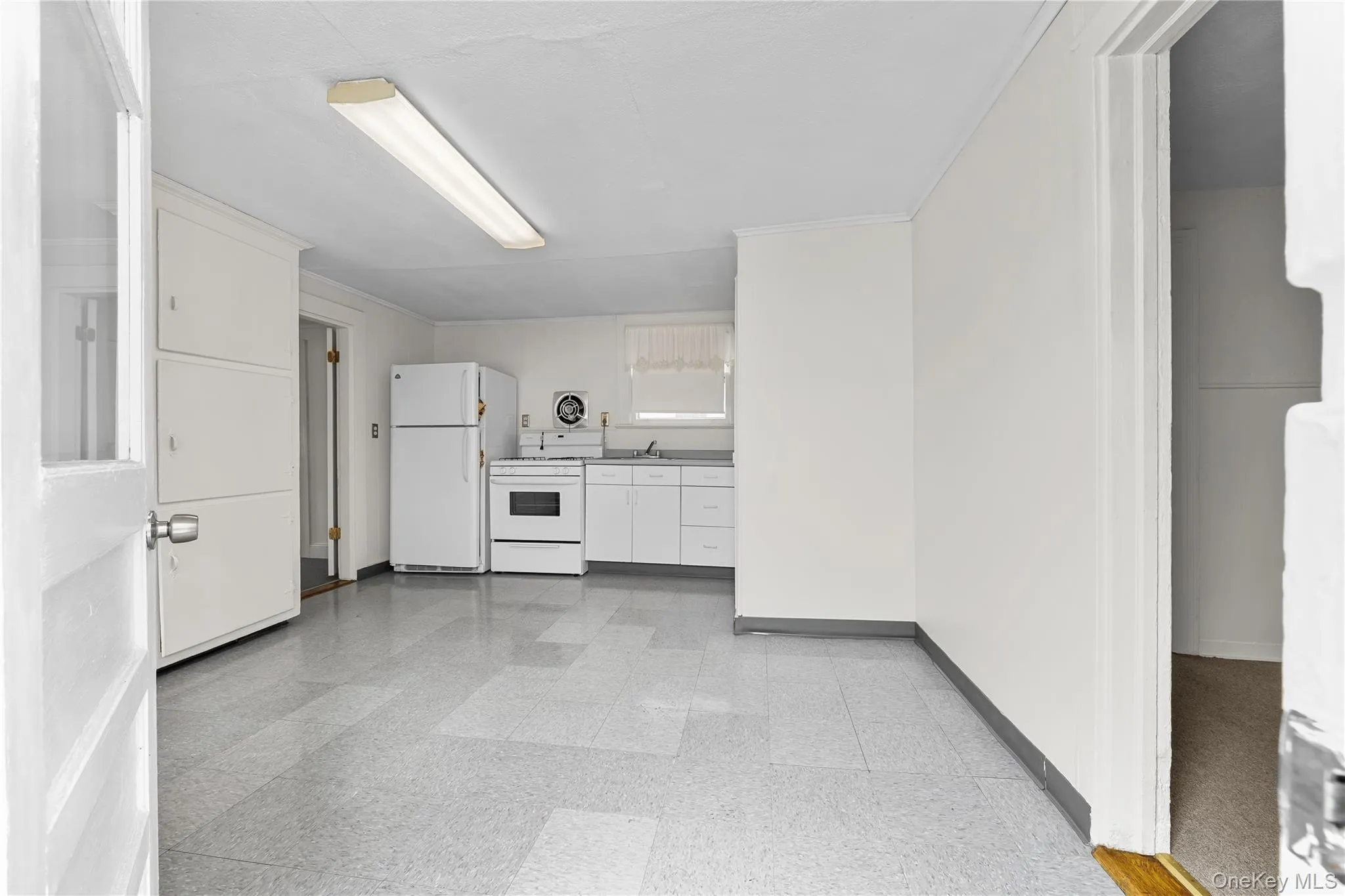 120 Ocean Avenue, Brookhaven, NY, 4 Bedrooms Bedrooms, 12 Rooms Rooms,4 BathroomsBathrooms,Residential,For Rent,Ocean,0,1050326 120 Ocean Avenue, Brookhaven, NY, 4 Bedrooms Bedrooms, 12 Rooms Rooms,4 BathroomsBathrooms,Residential,For Rent,Ocean,0,1050326