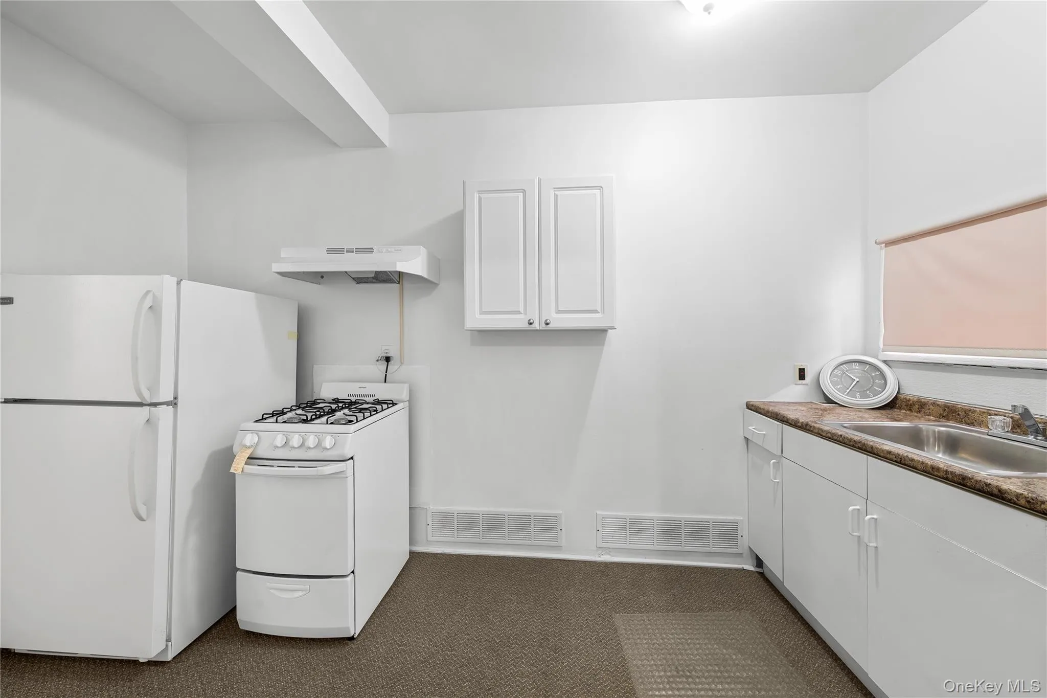 120 Ocean Avenue, Brookhaven, NY, 4 Bedrooms Bedrooms, 12 Rooms Rooms,4 BathroomsBathrooms,Residential,For Rent,Ocean,0,1050326 120 Ocean Avenue, Brookhaven, NY, 4 Bedrooms Bedrooms, 12 Rooms Rooms,4 BathroomsBathrooms,Residential,For Rent,Ocean,0,1050326