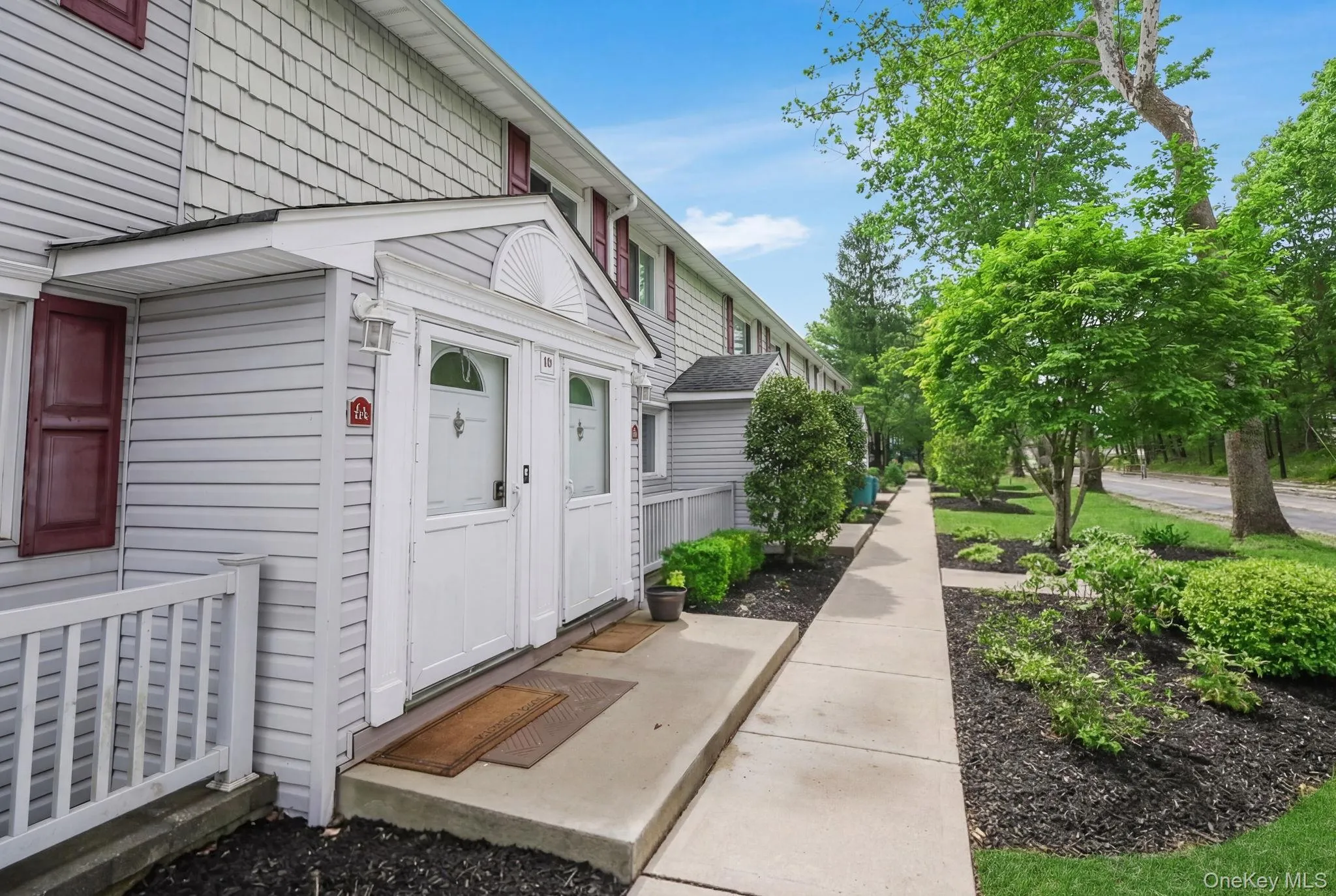 10 Smithtown Boulevard, Smithtown, NY, 1 Bedroom Bedrooms, 4 Rooms Rooms,1 BathroomBathrooms,Residential,For Rent,Smithtown,0,1050327 10 Smithtown Boulevard, Smithtown, NY, 1 Bedroom Bedrooms, 4 Rooms Rooms,1 BathroomBathrooms,Residential,For Rent,Smithtown,0,1050327