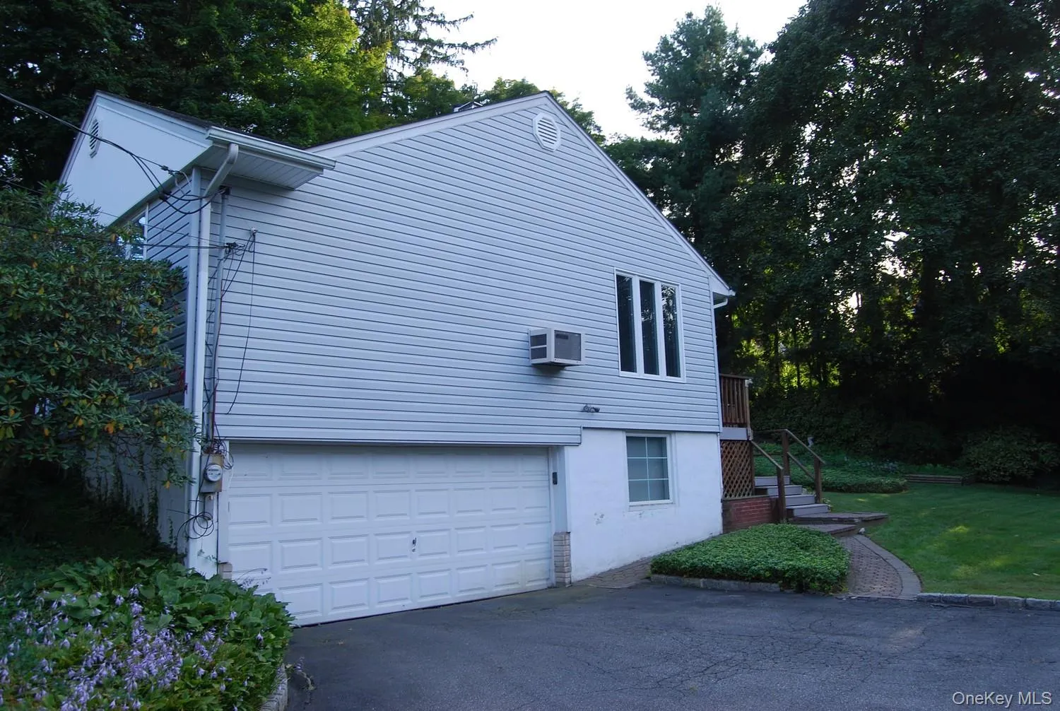 31 Francis Terrace, Glen Cove, NY, 3 Bedrooms Bedrooms, 6 Rooms Rooms,1 BathroomBathrooms,Residential,For Rent,Francis,0,1050332 31 Francis Terrace, Glen Cove, NY, 3 Bedrooms Bedrooms, 6 Rooms Rooms,1 BathroomBathrooms,Residential,For Rent,Francis,0,1050332