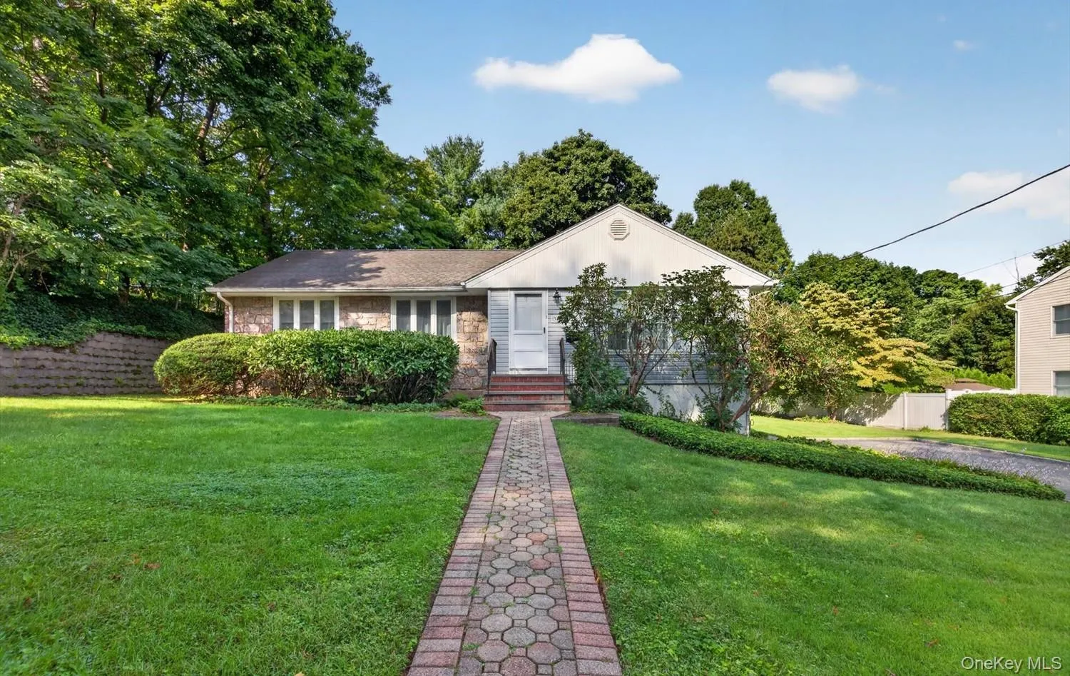 31 Francis Terrace, Glen Cove, NY, 3 Bedrooms Bedrooms, 6 Rooms Rooms,1 BathroomBathrooms,Residential,For Rent,Francis,0,1050332 31 Francis Terrace, Glen Cove, NY, 3 Bedrooms Bedrooms, 6 Rooms Rooms,1 BathroomBathrooms,Residential,For Rent,Francis,0,1050332