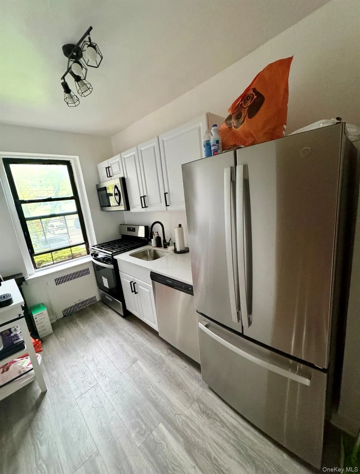 17040 Highland Avenue, New York, NY, 3 Rooms Rooms,1 BathroomBathrooms,Residential,For Rent,Highland,0,1050334 17040 Highland Avenue, New York, NY, 3 Rooms Rooms,1 BathroomBathrooms,Residential,For Rent,Highland,0,1050334