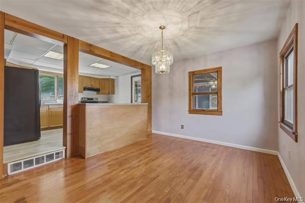 2 Enderkill Drive, Hyde Park, NY, 3 Bedrooms Bedrooms, 6 Rooms Rooms,3 BathroomsBathrooms,Residential,For Rent,Enderkill,0,1050337 2 Enderkill Drive, Hyde Park, NY, 3 Bedrooms Bedrooms, 6 Rooms Rooms,3 BathroomsBathrooms,Residential,For Rent,Enderkill,0,1050337