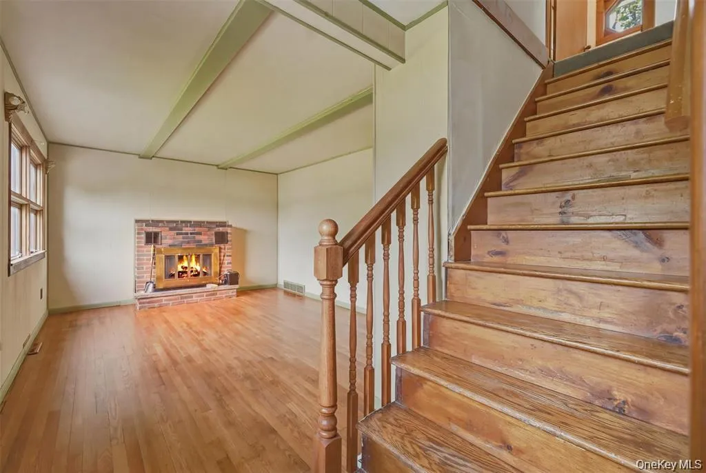 2 Enderkill Drive, Hyde Park, NY, 3 Bedrooms Bedrooms, 6 Rooms Rooms,3 BathroomsBathrooms,Residential,For Rent,Enderkill,0,1050337 2 Enderkill Drive, Hyde Park, NY, 3 Bedrooms Bedrooms, 6 Rooms Rooms,3 BathroomsBathrooms,Residential,For Rent,Enderkill,0,1050337