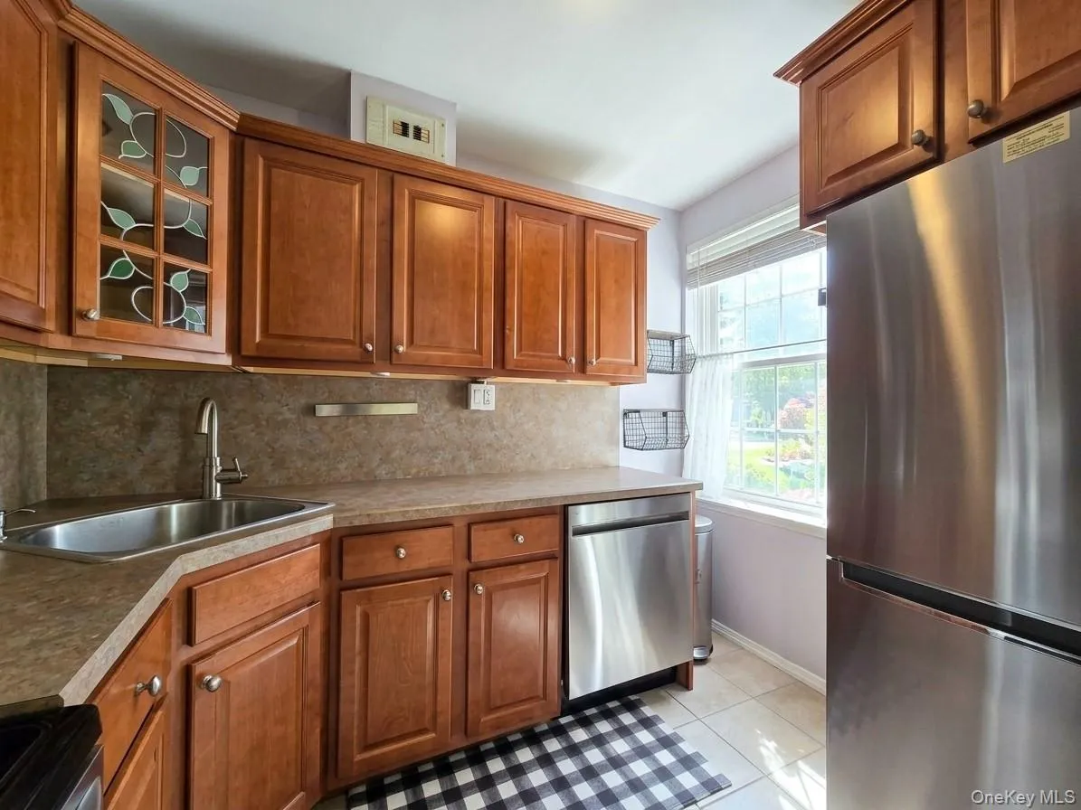 147-28 Charter Road, New York, NY, 2 Bedrooms Bedrooms, 5 Rooms Rooms,1 BathroomBathrooms,Residential,For Rent,Charter,0,1050338 147-28 Charter Road, New York, NY, 2 Bedrooms Bedrooms, 5 Rooms Rooms,1 BathroomBathrooms,Residential,For Rent,Charter,0,1050338