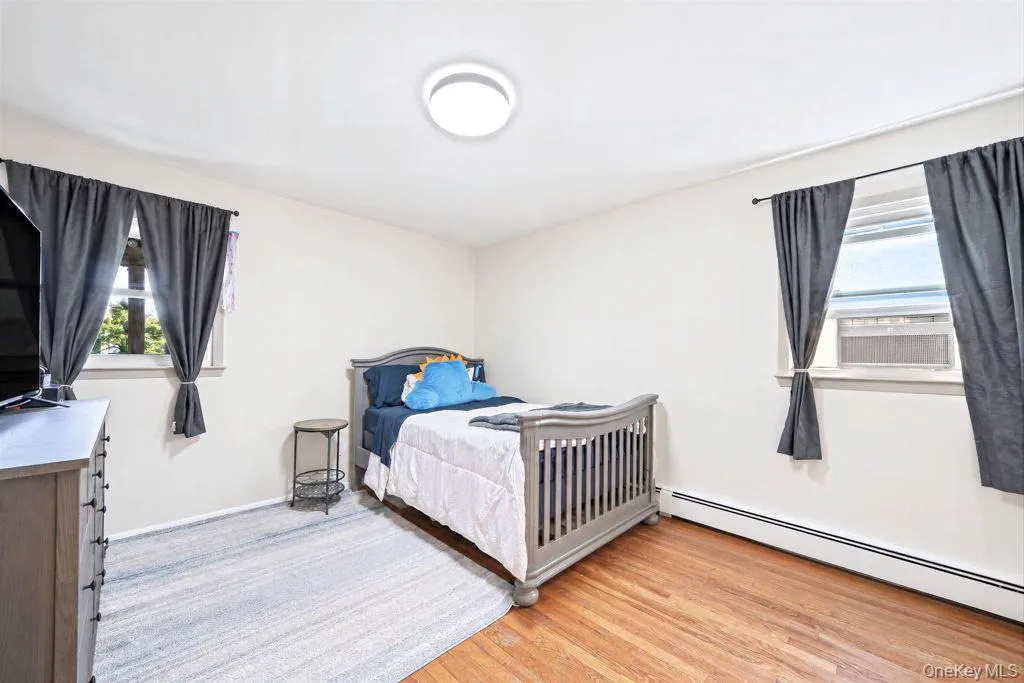 41 Saltaire Road, Babylon, NY, 4 Bedrooms Bedrooms, 7 Rooms Rooms,2 BathroomsBathrooms,Residential,For Rent,Saltaire,0,1050339 41 Saltaire Road, Babylon, NY, 4 Bedrooms Bedrooms, 7 Rooms Rooms,2 BathroomsBathrooms,Residential,For Rent,Saltaire,0,1050339