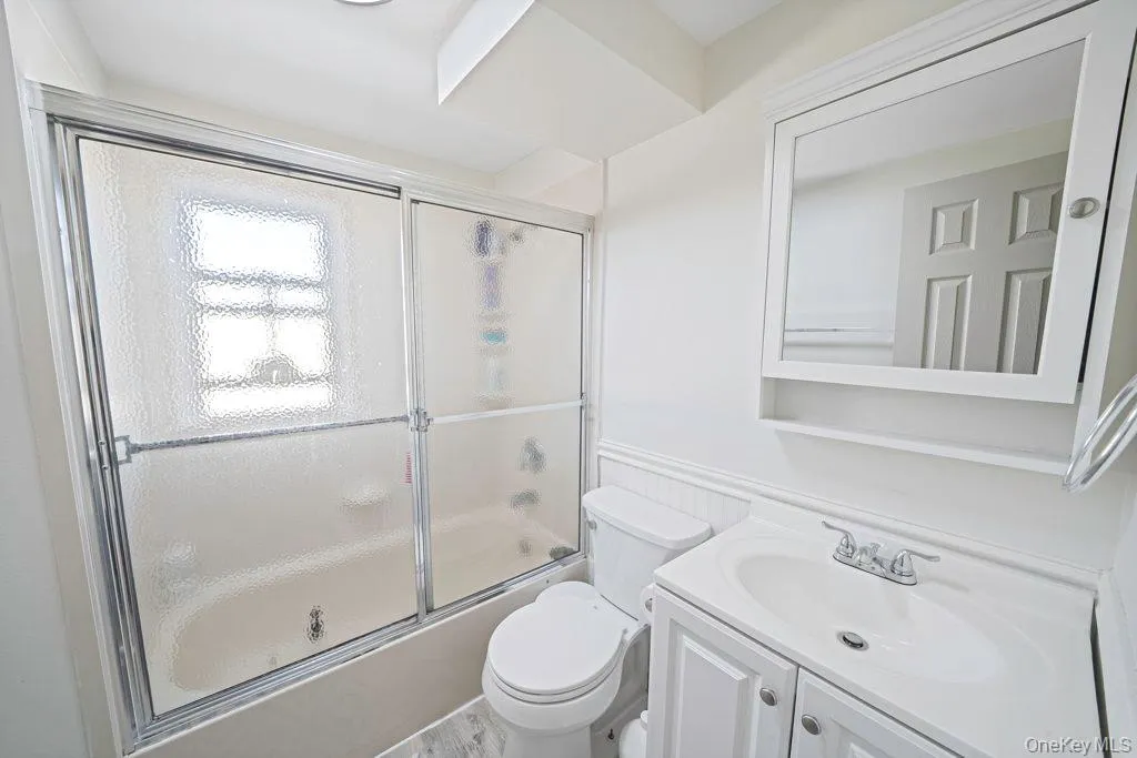 41 Saltaire Road, Babylon, NY, 4 Bedrooms Bedrooms, 7 Rooms Rooms,2 BathroomsBathrooms,Residential,For Rent,Saltaire,0,1050339 41 Saltaire Road, Babylon, NY, 4 Bedrooms Bedrooms, 7 Rooms Rooms,2 BathroomsBathrooms,Residential,For Rent,Saltaire,0,1050339