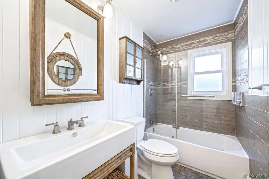 41 Saltaire Road, Babylon, NY, 4 Bedrooms Bedrooms, 7 Rooms Rooms,2 BathroomsBathrooms,Residential,For Rent,Saltaire,0,1050339 41 Saltaire Road, Babylon, NY, 4 Bedrooms Bedrooms, 7 Rooms Rooms,2 BathroomsBathrooms,Residential,For Rent,Saltaire,0,1050339