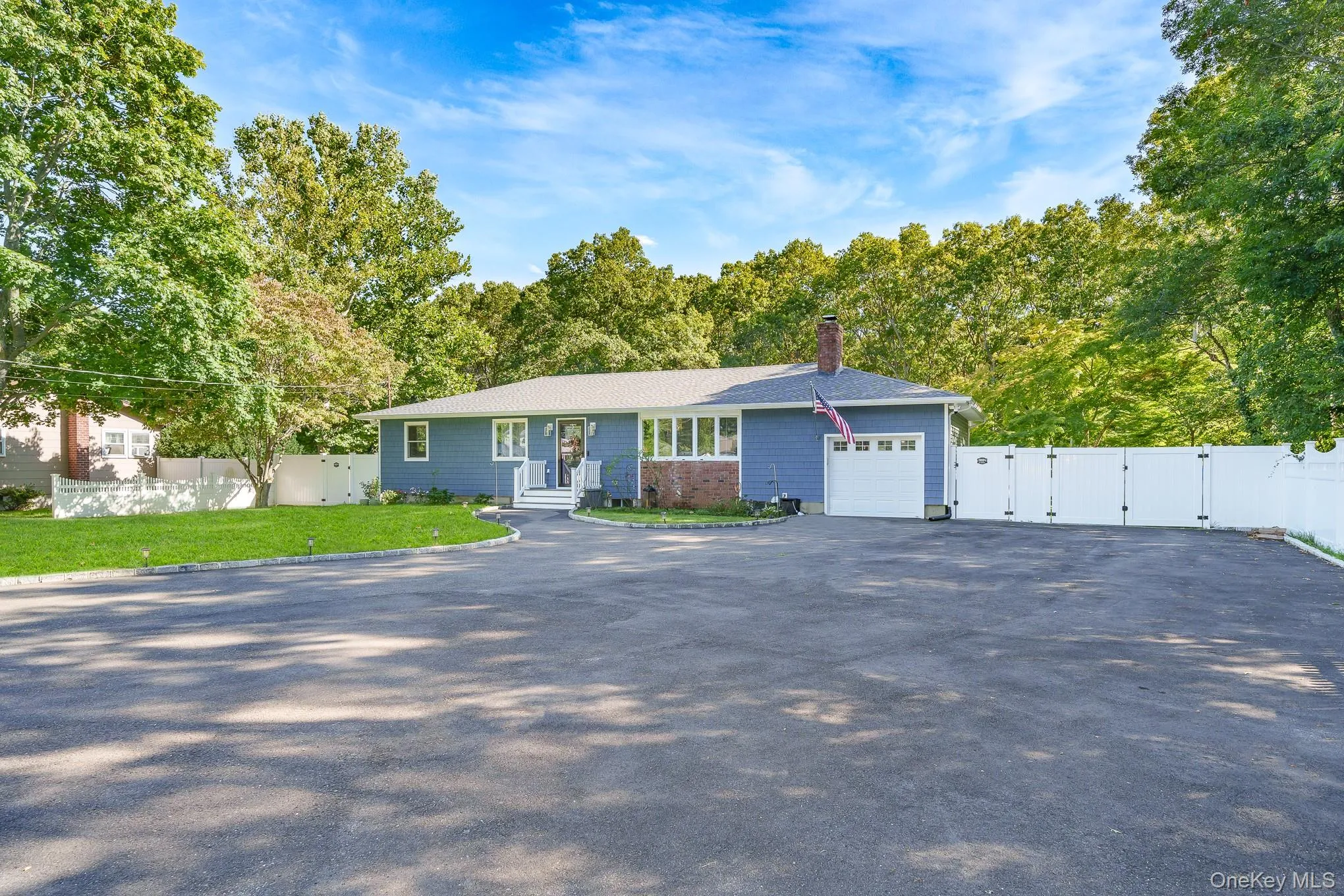 20 Danbury Avenue, Brookhaven, NY, 3 Bedrooms Bedrooms, 8 Rooms Rooms,2 BathroomsBathrooms,Residential,For Rent,Danbury,0,1050340 20 Danbury Avenue, Brookhaven, NY, 3 Bedrooms Bedrooms, 8 Rooms Rooms,2 BathroomsBathrooms,Residential,For Rent,Danbury,0,1050340