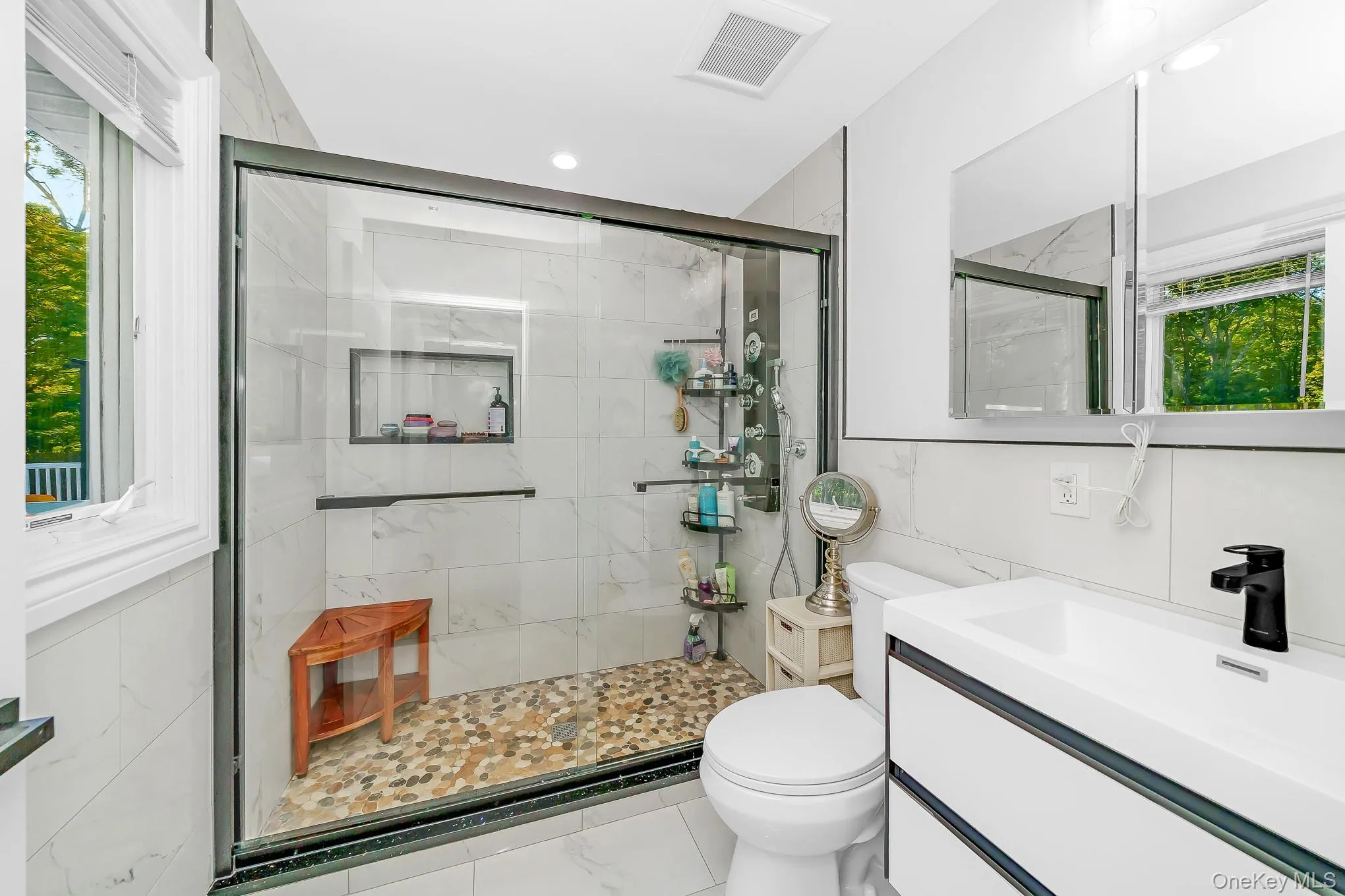 20 Danbury Avenue, Brookhaven, NY, 3 Bedrooms Bedrooms, 8 Rooms Rooms,2 BathroomsBathrooms,Residential,For Rent,Danbury,0,1050340 20 Danbury Avenue, Brookhaven, NY, 3 Bedrooms Bedrooms, 8 Rooms Rooms,2 BathroomsBathrooms,Residential,For Rent,Danbury,0,1050340