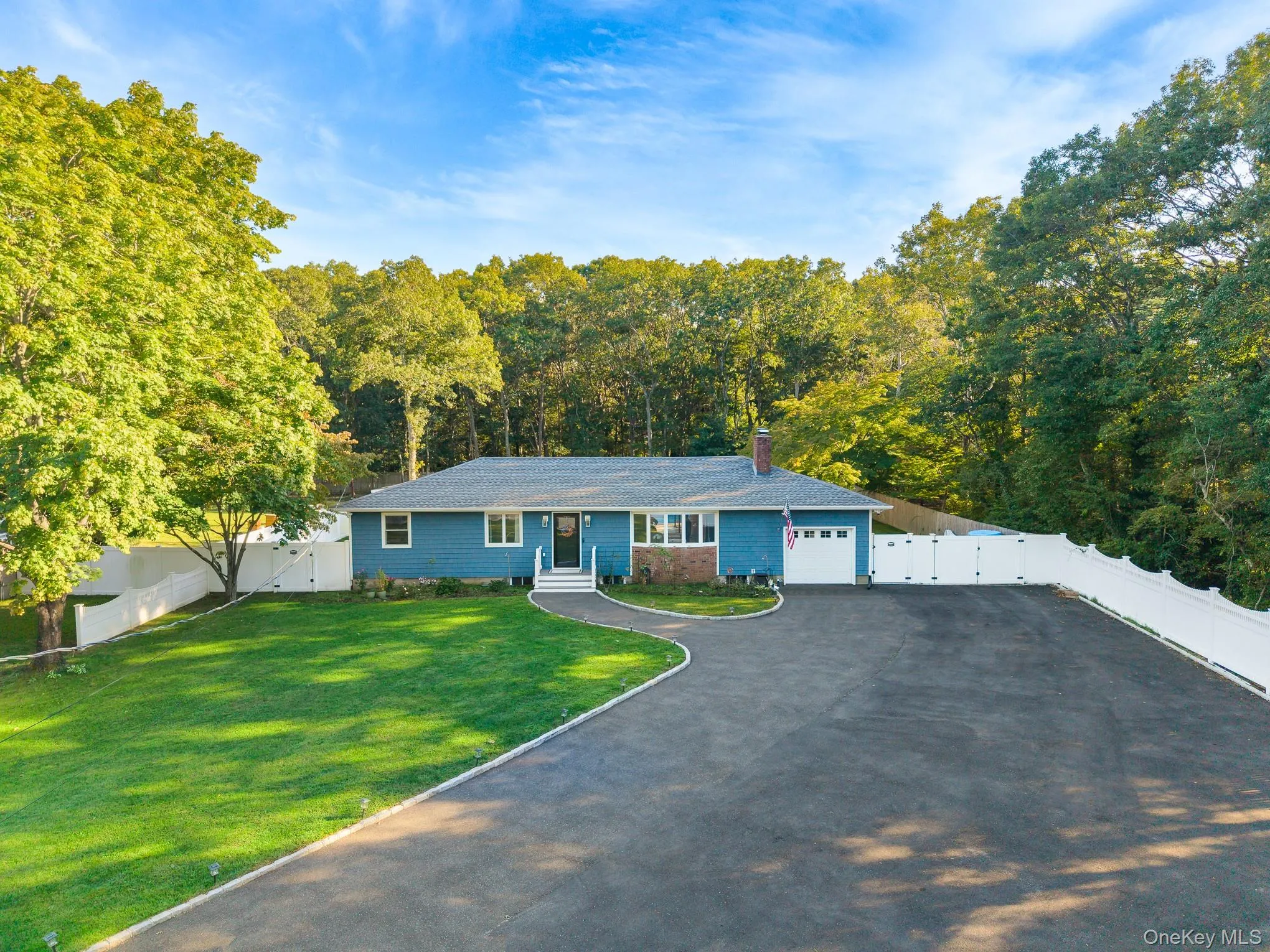 20 Danbury Avenue, Brookhaven, NY, 3 Bedrooms Bedrooms, 8 Rooms Rooms,2 BathroomsBathrooms,Residential,For Rent,Danbury,0,1050340 20 Danbury Avenue, Brookhaven, NY, 3 Bedrooms Bedrooms, 8 Rooms Rooms,2 BathroomsBathrooms,Residential,For Rent,Danbury,0,1050340