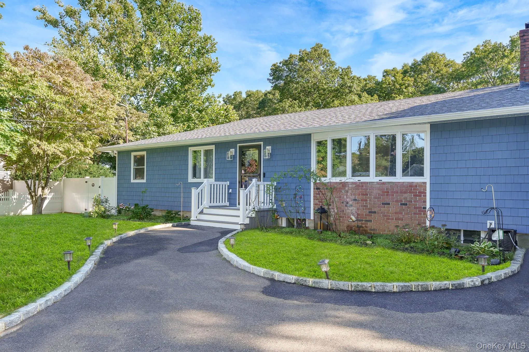 20 Danbury Avenue, Brookhaven, NY, 3 Bedrooms Bedrooms, 8 Rooms Rooms,2 BathroomsBathrooms,Residential,For Rent,Danbury,0,1050340 20 Danbury Avenue, Brookhaven, NY, 3 Bedrooms Bedrooms, 8 Rooms Rooms,2 BathroomsBathrooms,Residential,For Rent,Danbury,0,1050340