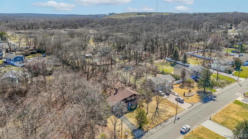 43 Village Lane, Islip, NY, 4 Bedrooms Bedrooms, 7 Rooms Rooms,2 BathroomsBathrooms,Residential,For Rent,Village,0,1050345 43 Village Lane, Islip, NY, 4 Bedrooms Bedrooms, 7 Rooms Rooms,2 BathroomsBathrooms,Residential,For Rent,Village,0,1050345