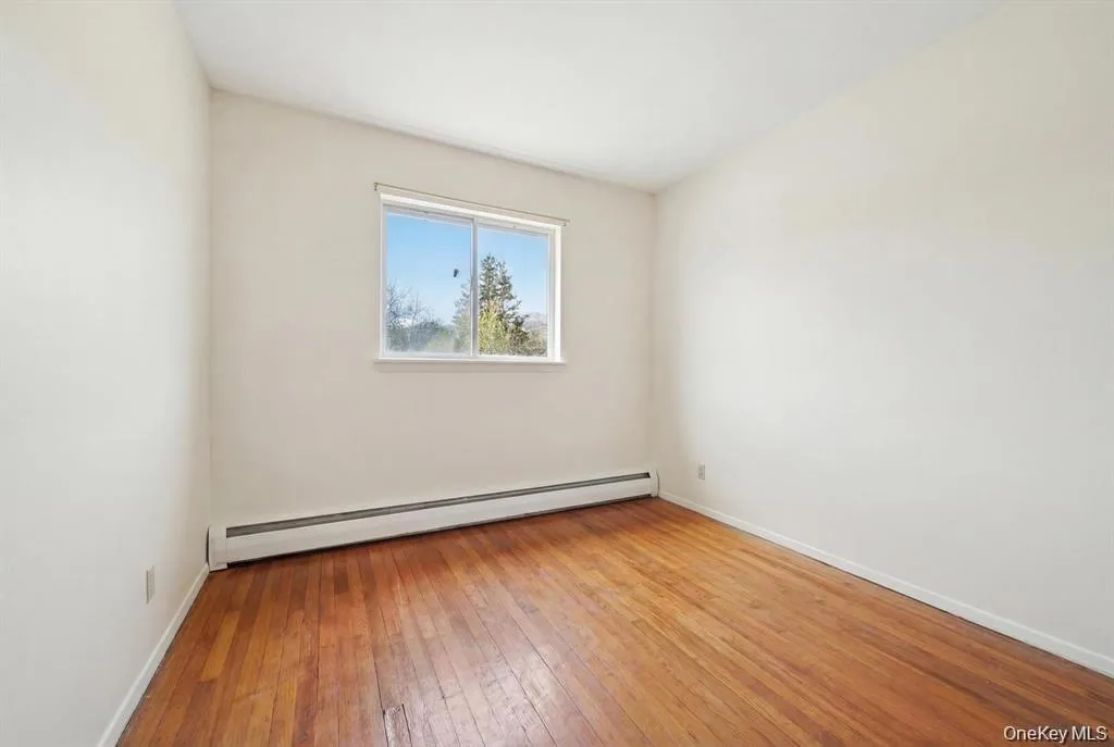 43 Village Lane, Islip, NY, 4 Bedrooms Bedrooms, 7 Rooms Rooms,2 BathroomsBathrooms,Residential,For Rent,Village,0,1050345 43 Village Lane, Islip, NY, 4 Bedrooms Bedrooms, 7 Rooms Rooms,2 BathroomsBathrooms,Residential,For Rent,Village,0,1050345