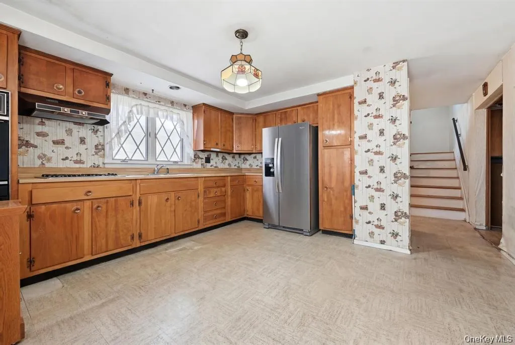 43 Village Lane, Islip, NY, 4 Bedrooms Bedrooms, 7 Rooms Rooms,2 BathroomsBathrooms,Residential,For Rent,Village,0,1050345 43 Village Lane, Islip, NY, 4 Bedrooms Bedrooms, 7 Rooms Rooms,2 BathroomsBathrooms,Residential,For Rent,Village,0,1050345