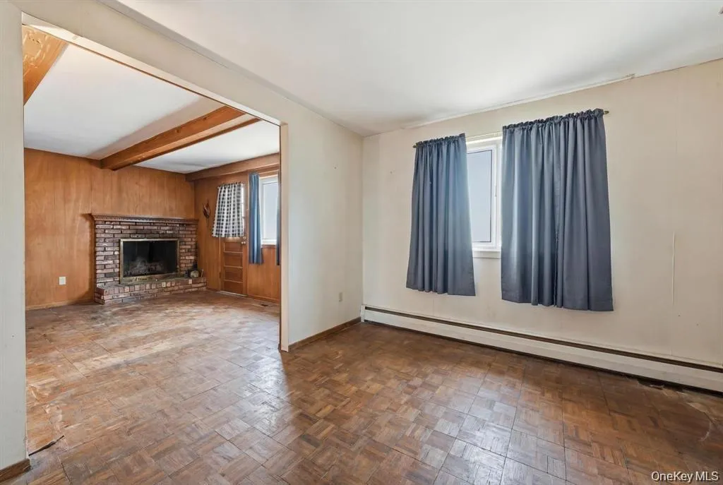 43 Village Lane, Islip, NY, 4 Bedrooms Bedrooms, 7 Rooms Rooms,2 BathroomsBathrooms,Residential,For Rent,Village,0,1050345 43 Village Lane, Islip, NY, 4 Bedrooms Bedrooms, 7 Rooms Rooms,2 BathroomsBathrooms,Residential,For Rent,Village,0,1050345