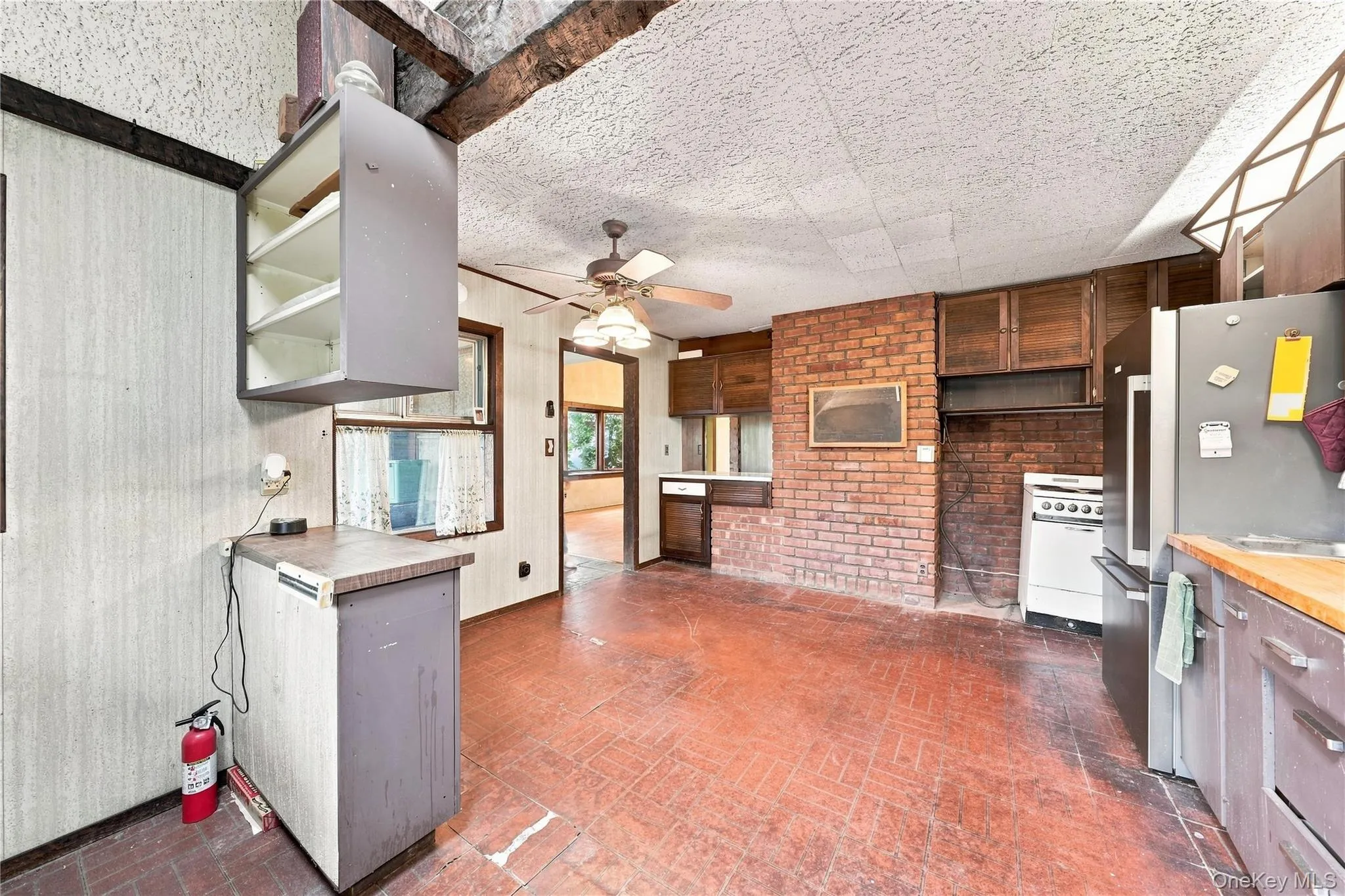 75 Weaving Lane, Hempstead, NY, 4 Bedrooms Bedrooms, 9 Rooms Rooms,2 BathroomsBathrooms,Residential,For Rent,Weaving,0,1050355 75 Weaving Lane, Hempstead, NY, 4 Bedrooms Bedrooms, 9 Rooms Rooms,2 BathroomsBathrooms,Residential,For Rent,Weaving,0,1050355