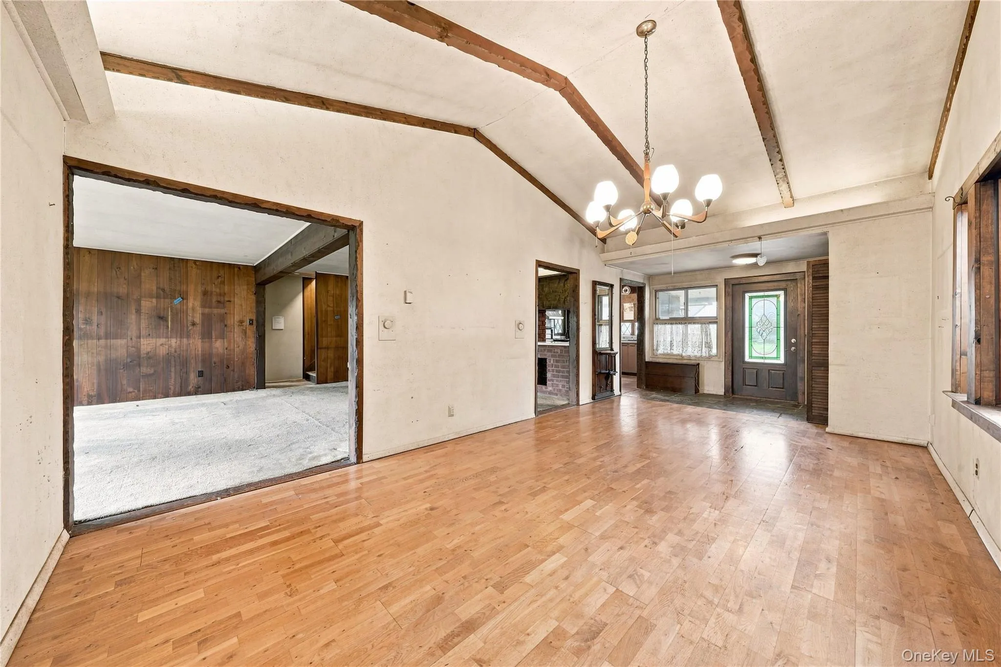 75 Weaving Lane, Hempstead, NY, 4 Bedrooms Bedrooms, 9 Rooms Rooms,2 BathroomsBathrooms,Residential,For Rent,Weaving,0,1050355 75 Weaving Lane, Hempstead, NY, 4 Bedrooms Bedrooms, 9 Rooms Rooms,2 BathroomsBathrooms,Residential,For Rent,Weaving,0,1050355