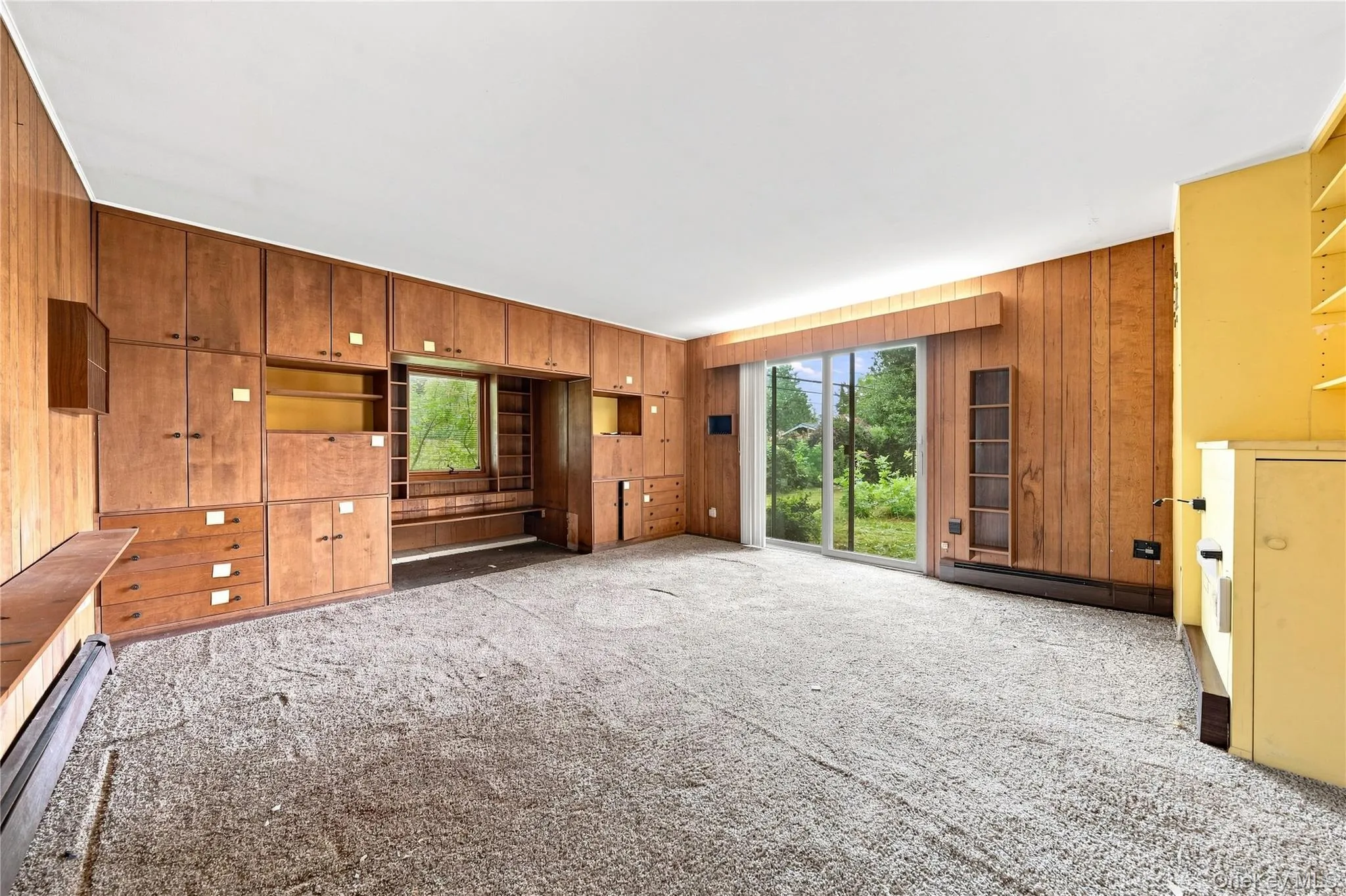 75 Weaving Lane, Hempstead, NY, 4 Bedrooms Bedrooms, 9 Rooms Rooms,2 BathroomsBathrooms,Residential,For Rent,Weaving,0,1050355 75 Weaving Lane, Hempstead, NY, 4 Bedrooms Bedrooms, 9 Rooms Rooms,2 BathroomsBathrooms,Residential,For Rent,Weaving,0,1050355