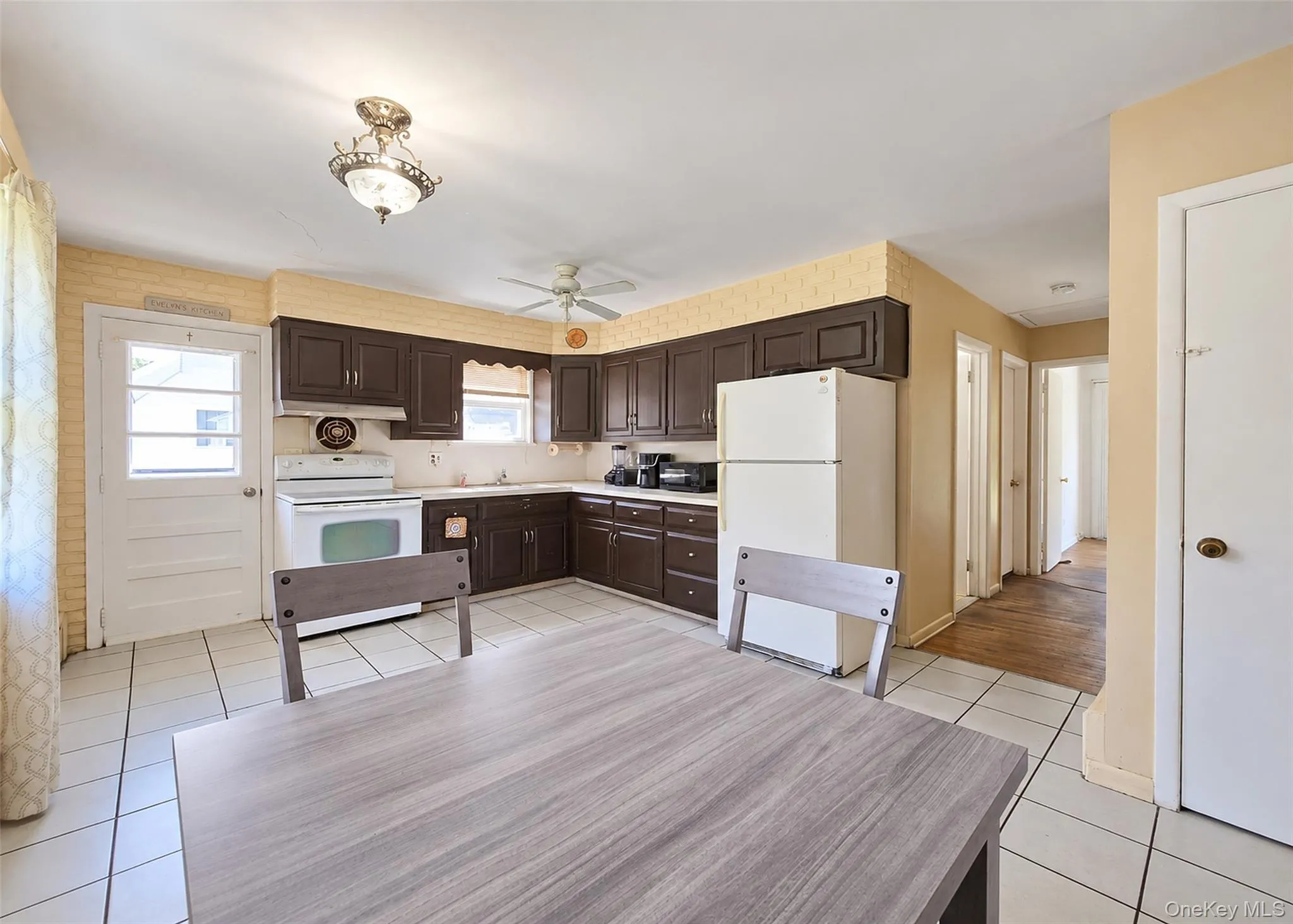 80 Carroll Avenue, Brookhaven, NY, 3 Bedrooms Bedrooms, 5 Rooms Rooms,2 BathroomsBathrooms,Residential,For Rent,Carroll,0,1050359 80 Carroll Avenue, Brookhaven, NY, 3 Bedrooms Bedrooms, 5 Rooms Rooms,2 BathroomsBathrooms,Residential,For Rent,Carroll,0,1050359