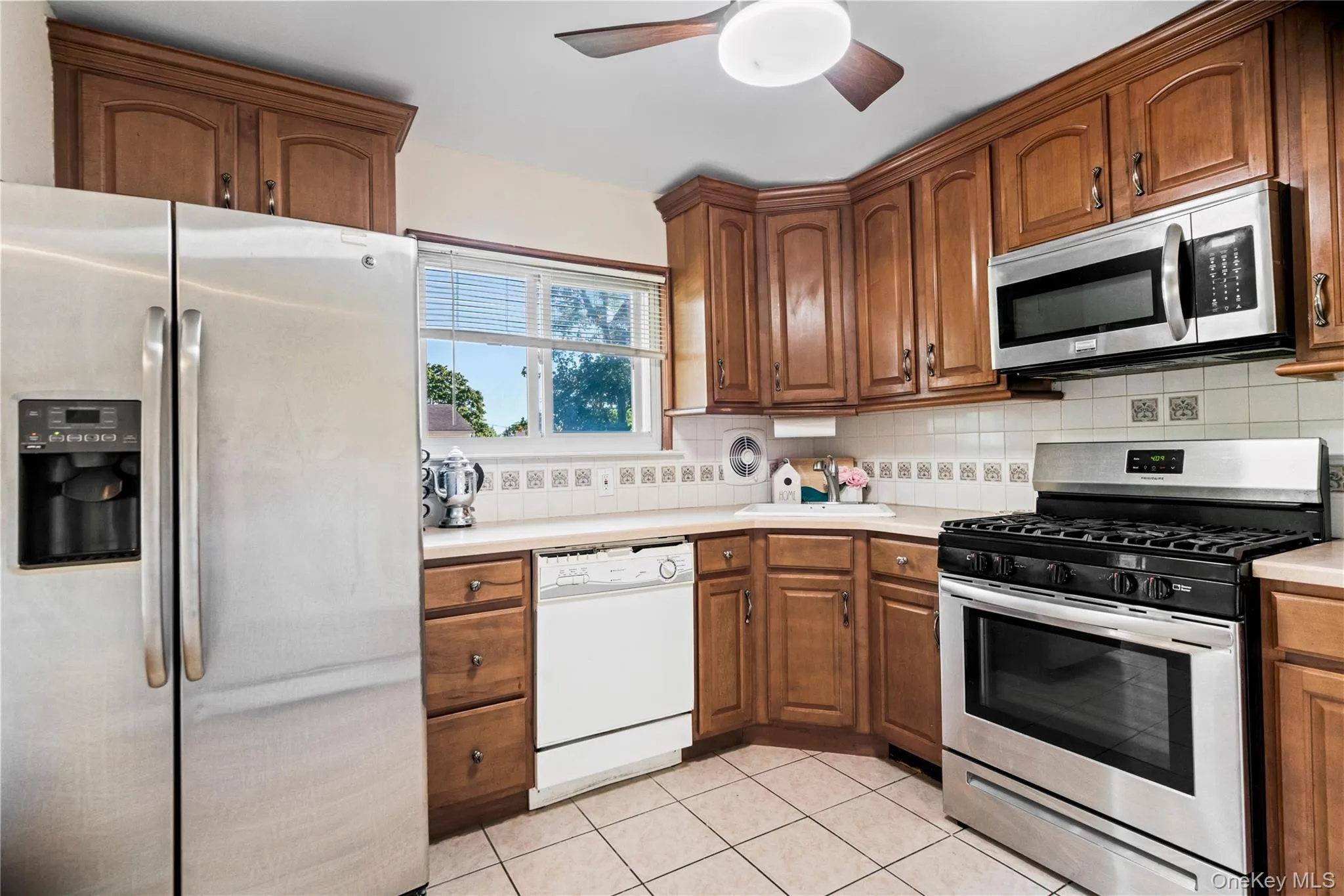 57 Sand Street, Oyster Bay, NY, 4 Bedrooms Bedrooms, 10 Rooms Rooms,2 BathroomsBathrooms,Residential,For Rent,Sand,0,1050360 57 Sand Street, Oyster Bay, NY, 4 Bedrooms Bedrooms, 10 Rooms Rooms,2 BathroomsBathrooms,Residential,For Rent,Sand,0,1050360