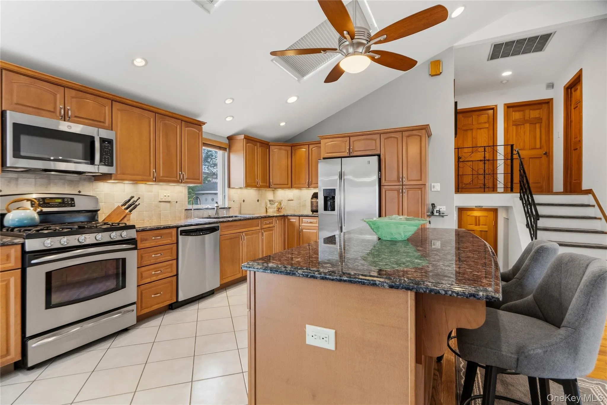 50 Marie Place, Oyster Bay, NY, 3 Bedrooms Bedrooms, 7 Rooms Rooms,2 BathroomsBathrooms,Residential,For Rent,Marie,0,1050363 50 Marie Place, Oyster Bay, NY, 3 Bedrooms Bedrooms, 7 Rooms Rooms,2 BathroomsBathrooms,Residential,For Rent,Marie,0,1050363