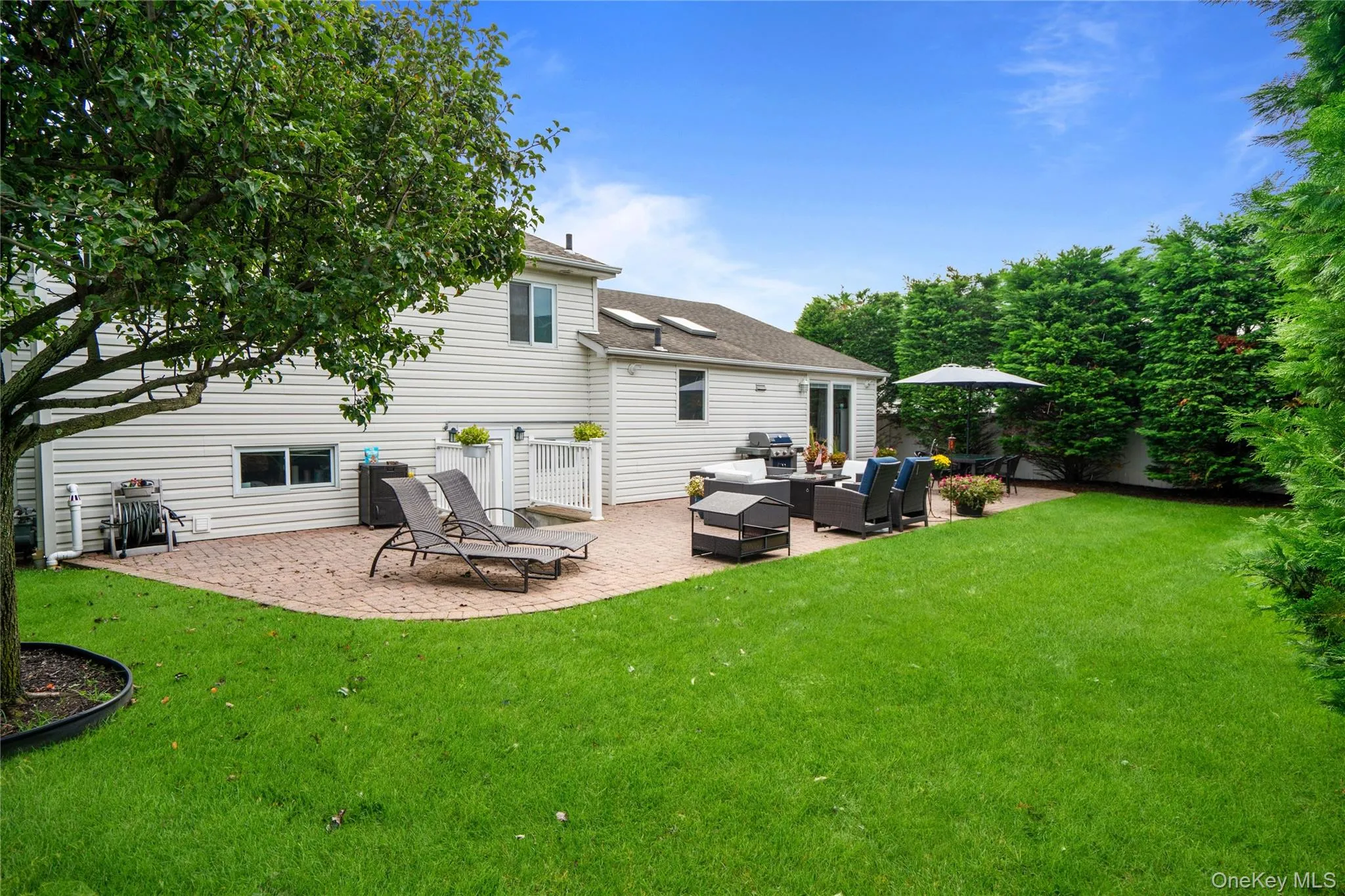 50 Marie Place, Oyster Bay, NY, 3 Bedrooms Bedrooms, 7 Rooms Rooms,2 BathroomsBathrooms,Residential,For Rent,Marie,0,1050363 50 Marie Place, Oyster Bay, NY, 3 Bedrooms Bedrooms, 7 Rooms Rooms,2 BathroomsBathrooms,Residential,For Rent,Marie,0,1050363