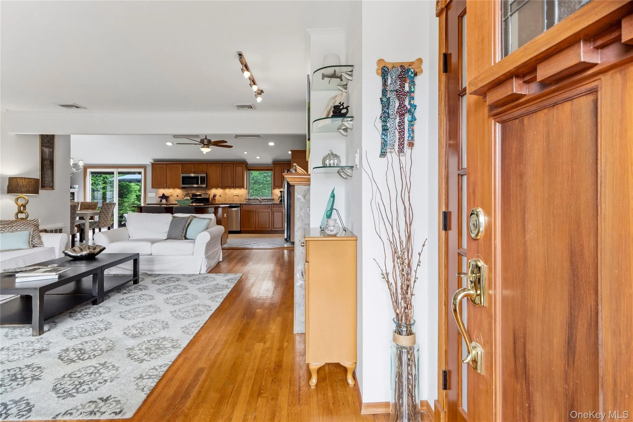 50 Marie Place, Oyster Bay, NY, 3 Bedrooms Bedrooms, 7 Rooms Rooms,2 BathroomsBathrooms,Residential,For Rent,Marie,0,1050363 50 Marie Place, Oyster Bay, NY, 3 Bedrooms Bedrooms, 7 Rooms Rooms,2 BathroomsBathrooms,Residential,For Rent,Marie,0,1050363