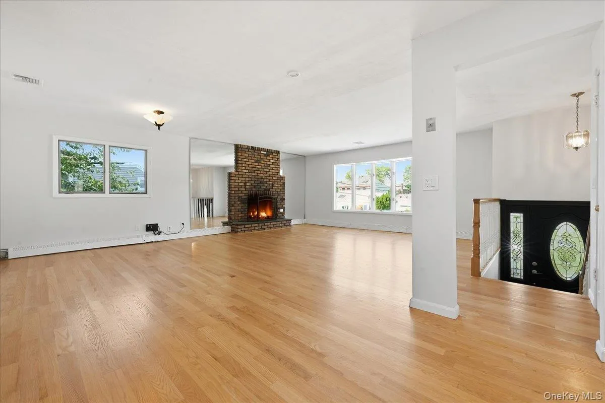 6 Adam Road, Oyster Bay, NY, 4 Bedrooms Bedrooms, 8 Rooms Rooms,2 BathroomsBathrooms,Residential,For Rent,Adam,0,1050365 6 Adam Road, Oyster Bay, NY, 4 Bedrooms Bedrooms, 8 Rooms Rooms,2 BathroomsBathrooms,Residential,For Rent,Adam,0,1050365