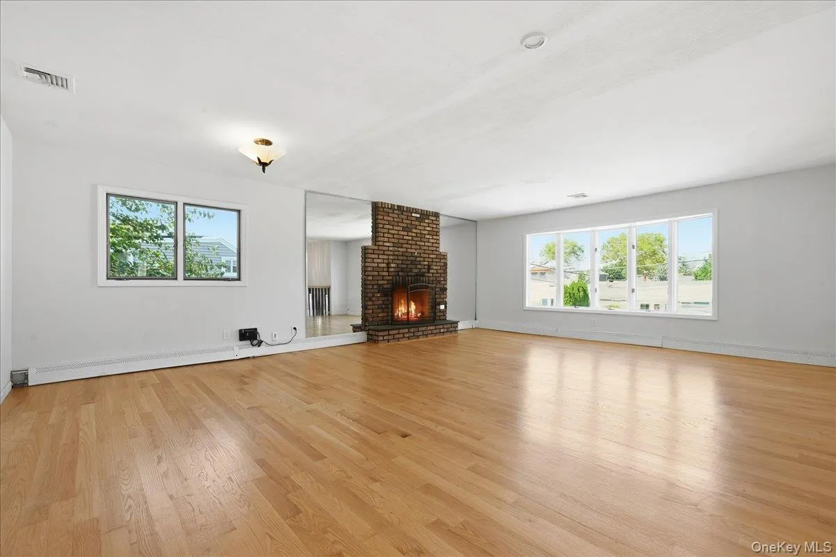 6 Adam Road, Oyster Bay, NY, 4 Bedrooms Bedrooms, 8 Rooms Rooms,2 BathroomsBathrooms,Residential,For Rent,Adam,0,1050365 6 Adam Road, Oyster Bay, NY, 4 Bedrooms Bedrooms, 8 Rooms Rooms,2 BathroomsBathrooms,Residential,For Rent,Adam,0,1050365