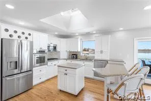 2 Bayside Avenue, Southampton, NY, 4 Bedrooms Bedrooms, 10 Rooms Rooms,3 BathroomsBathrooms,Residential Lease,For Rent,Bayside,0,1050373 2 Bayside Avenue, Southampton, NY, 4 Bedrooms Bedrooms, 10 Rooms Rooms,3 BathroomsBathrooms,Residential Lease,For Rent,Bayside,0,1050373