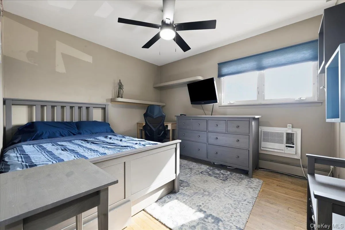 2872 Bayview Avenue, Hempstead, NY, 4 Bedrooms Bedrooms, 9 Rooms Rooms,2 BathroomsBathrooms,Residential,For Rent,Bayview,0,1050377 2872 Bayview Avenue, Hempstead, NY, 4 Bedrooms Bedrooms, 9 Rooms Rooms,2 BathroomsBathrooms,Residential,For Rent,Bayview,0,1050377