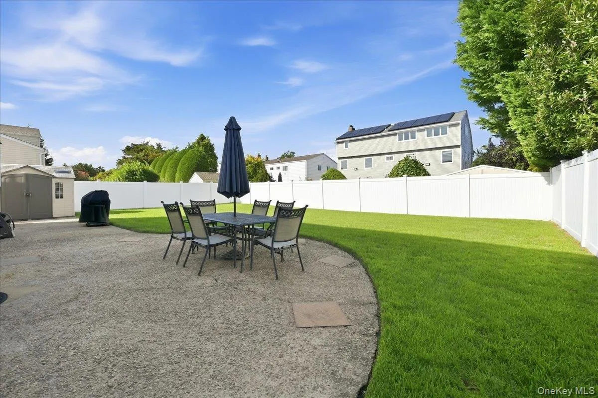 2872 Bayview Avenue, Hempstead, NY, 4 Bedrooms Bedrooms, 9 Rooms Rooms,2 BathroomsBathrooms,Residential,For Rent,Bayview,0,1050377 2872 Bayview Avenue, Hempstead, NY, 4 Bedrooms Bedrooms, 9 Rooms Rooms,2 BathroomsBathrooms,Residential,For Rent,Bayview,0,1050377