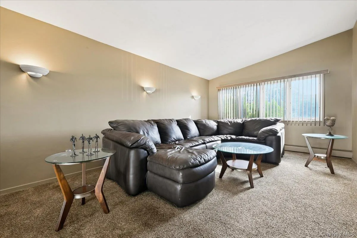2872 Bayview Avenue, Hempstead, NY, 4 Bedrooms Bedrooms, 9 Rooms Rooms,2 BathroomsBathrooms,Residential,For Rent,Bayview,0,1050377 2872 Bayview Avenue, Hempstead, NY, 4 Bedrooms Bedrooms, 9 Rooms Rooms,2 BathroomsBathrooms,Residential,For Rent,Bayview,0,1050377
