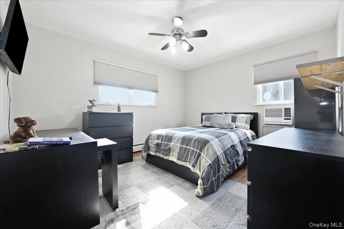 2872 Bayview Avenue, Hempstead, NY, 4 Bedrooms Bedrooms, 9 Rooms Rooms,2 BathroomsBathrooms,Residential,For Rent,Bayview,0,1050377 2872 Bayview Avenue, Hempstead, NY, 4 Bedrooms Bedrooms, 9 Rooms Rooms,2 BathroomsBathrooms,Residential,For Rent,Bayview,0,1050377