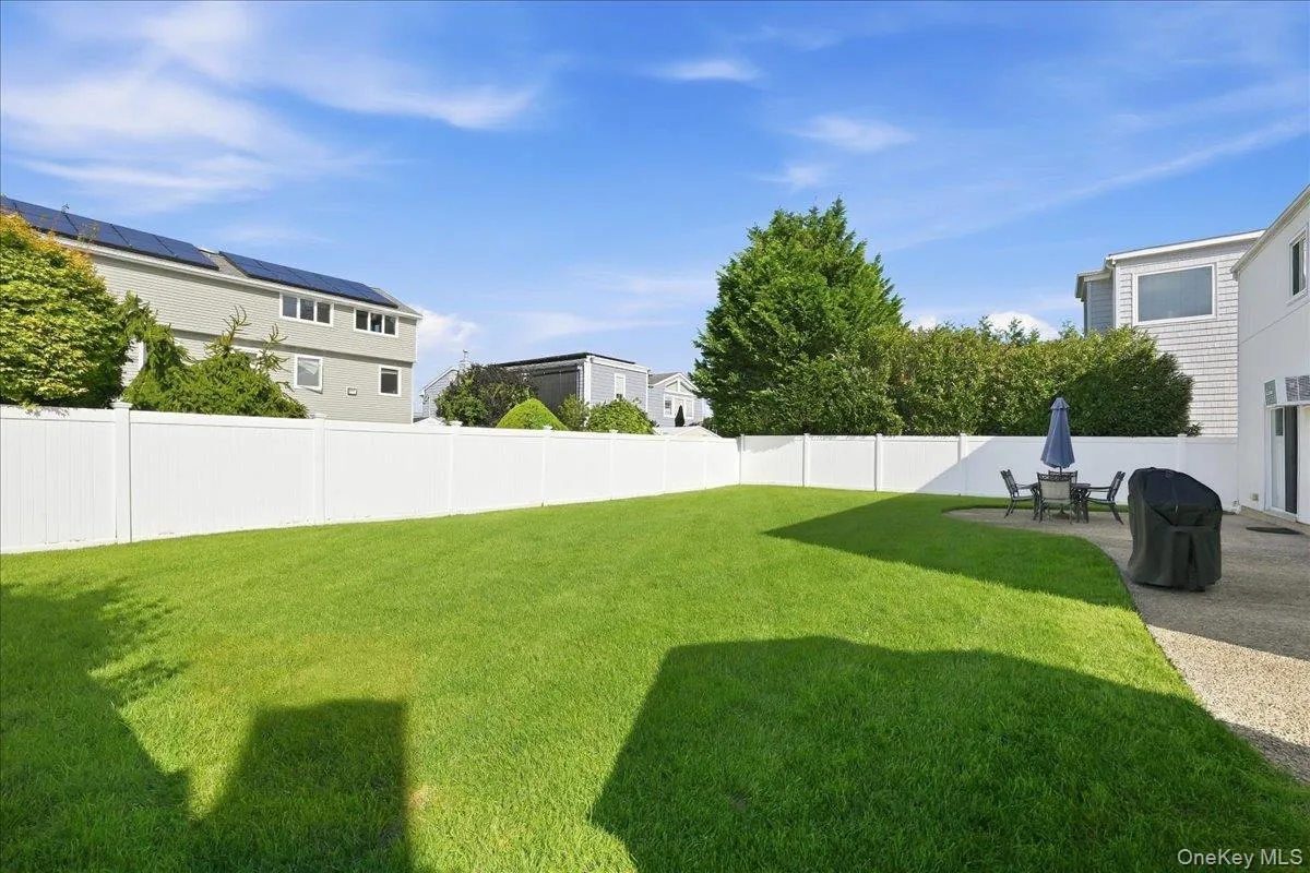 2872 Bayview Avenue, Hempstead, NY, 4 Bedrooms Bedrooms, 9 Rooms Rooms,2 BathroomsBathrooms,Residential,For Rent,Bayview,0,1050377 2872 Bayview Avenue, Hempstead, NY, 4 Bedrooms Bedrooms, 9 Rooms Rooms,2 BathroomsBathrooms,Residential,For Rent,Bayview,0,1050377