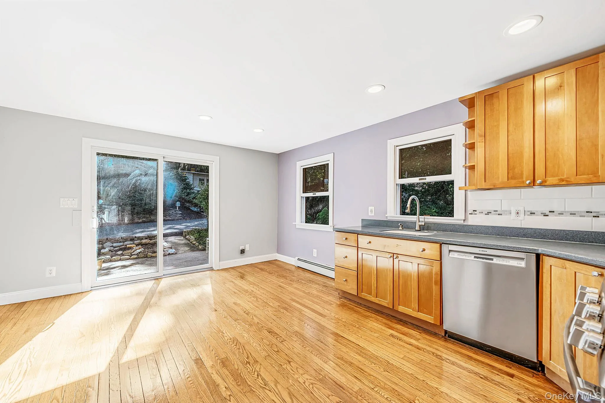 306 Liberty Avenue, Brookhaven, NY, 3 Bedrooms Bedrooms, 12 Rooms Rooms,3 BathroomsBathrooms,Residential,For Rent,Liberty,0,1050382 306 Liberty Avenue, Brookhaven, NY, 3 Bedrooms Bedrooms, 12 Rooms Rooms,3 BathroomsBathrooms,Residential,For Rent,Liberty,0,1050382